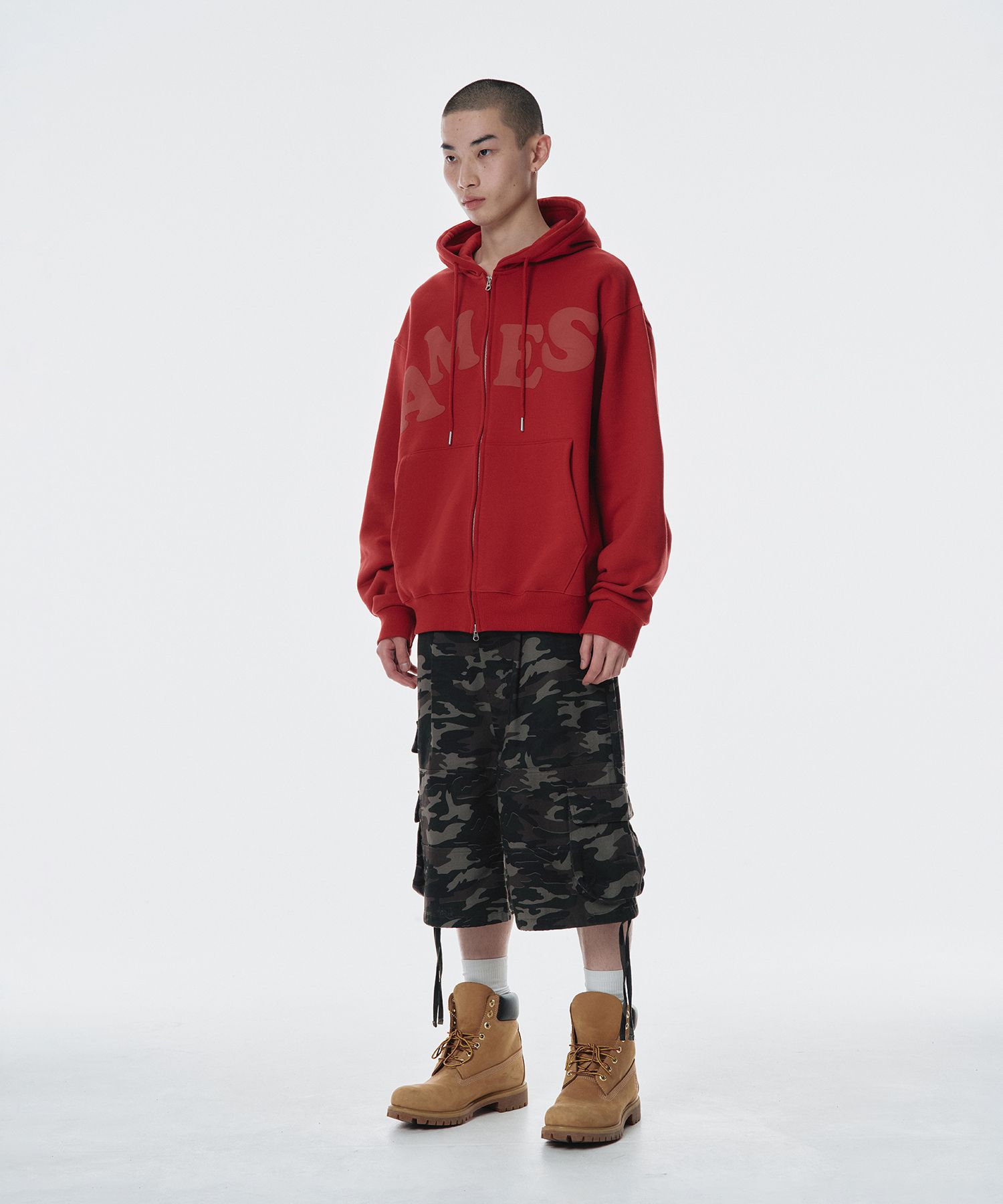 ★AMES-WORLDWIDE★LOGO TYPO GRAPHIC SWEATSHIRT RED★正規品 LOGO TYPO RAGLAN SWEATSHIRT RED(AM2EFUM442A) - 감도 깊은