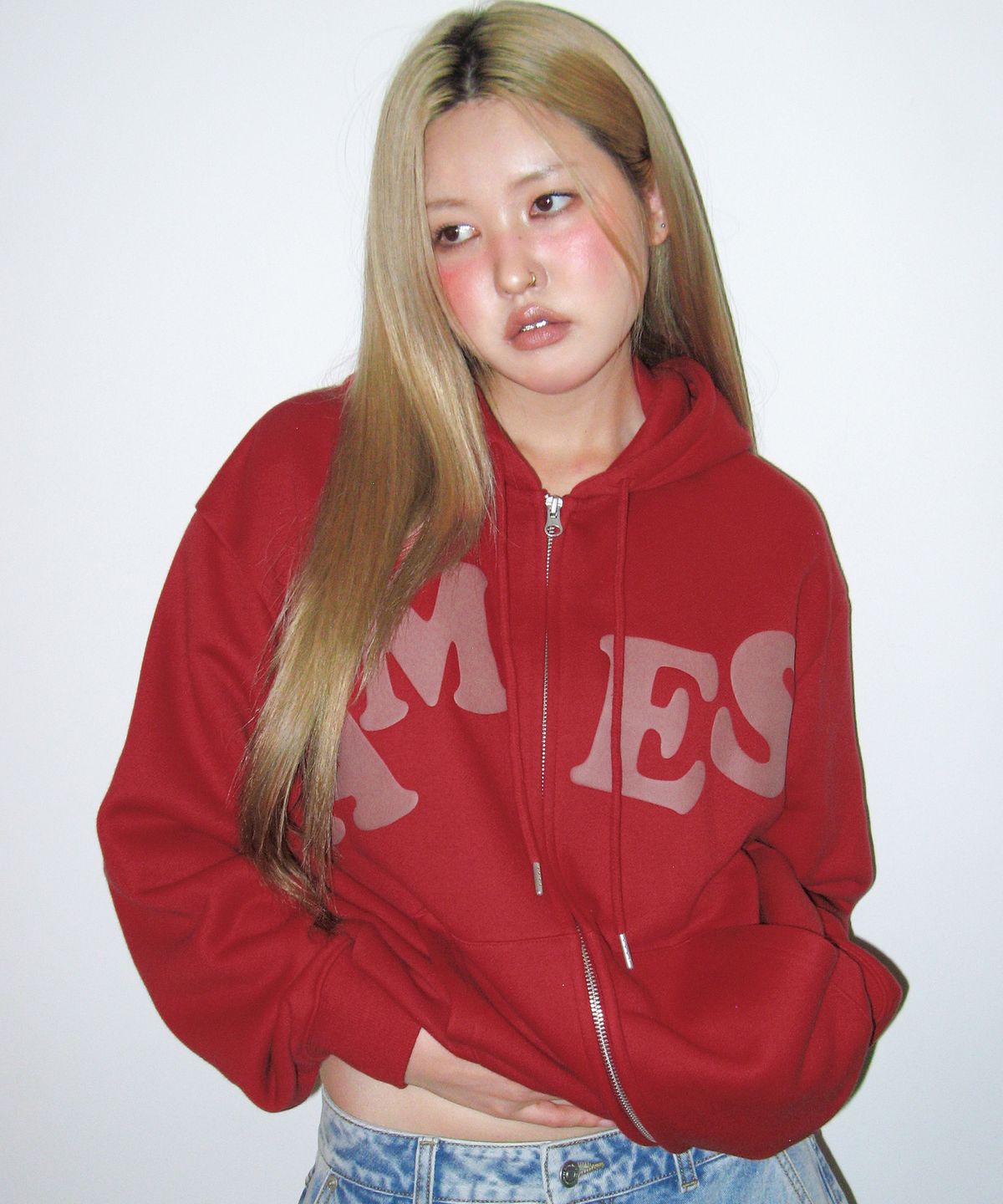아메스 월드와이드(AMES-WORLDWIDE) BIG TYPO HOODIE ZIP UP RED