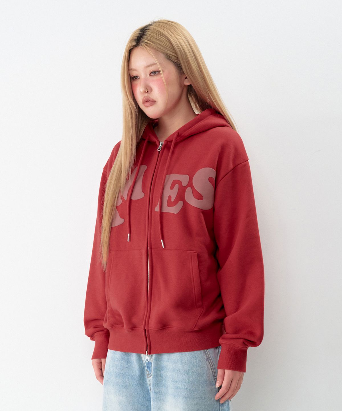 아메스 월드와이드(AMES-WORLDWIDE) BIG TYPO HOODIE ZIP UP RED