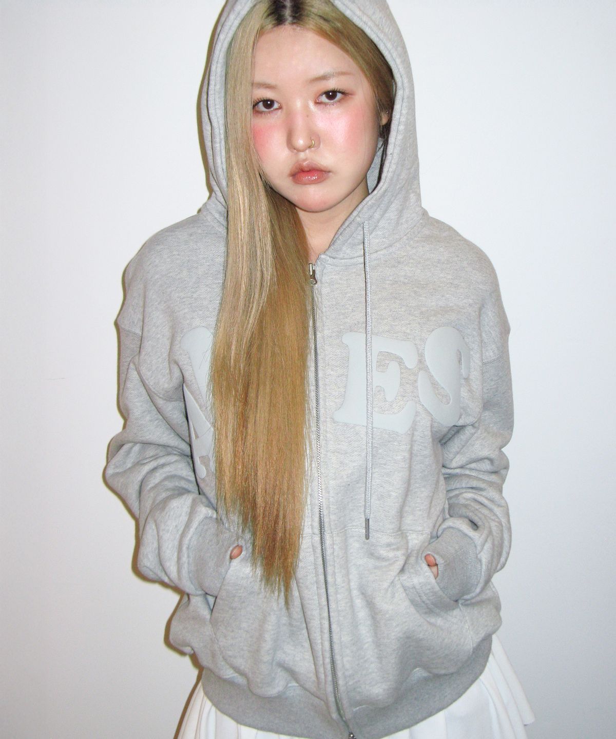 아메스 월드와이드(AMES-WORLDWIDE) BIG TYPO HOODIE ZIP UP GREY