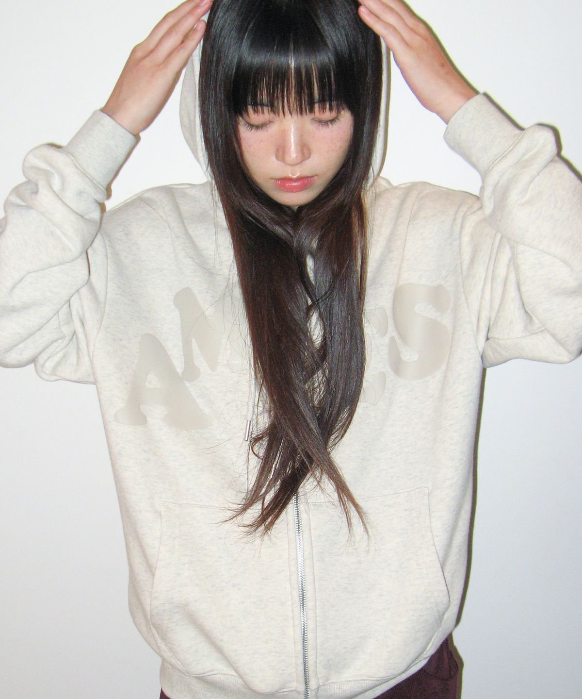 아메스 월드와이드(AMES-WORLDWIDE) BIG TYPO HOODIE ZIP UP OATMEAL