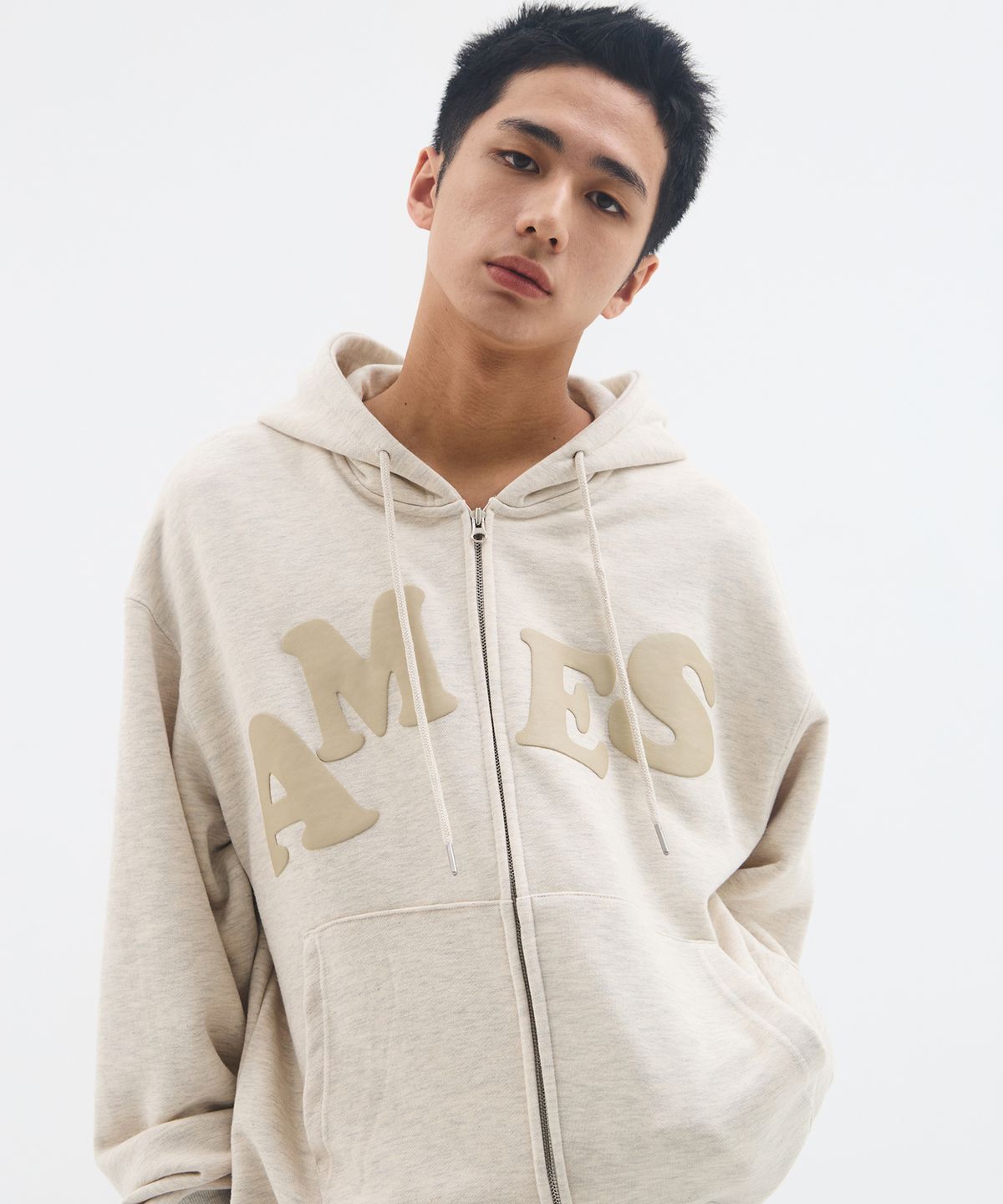 아메스 월드와이드(AMES-WORLDWIDE) BIG TYPO HOODIE ZIP UP OATMEAL