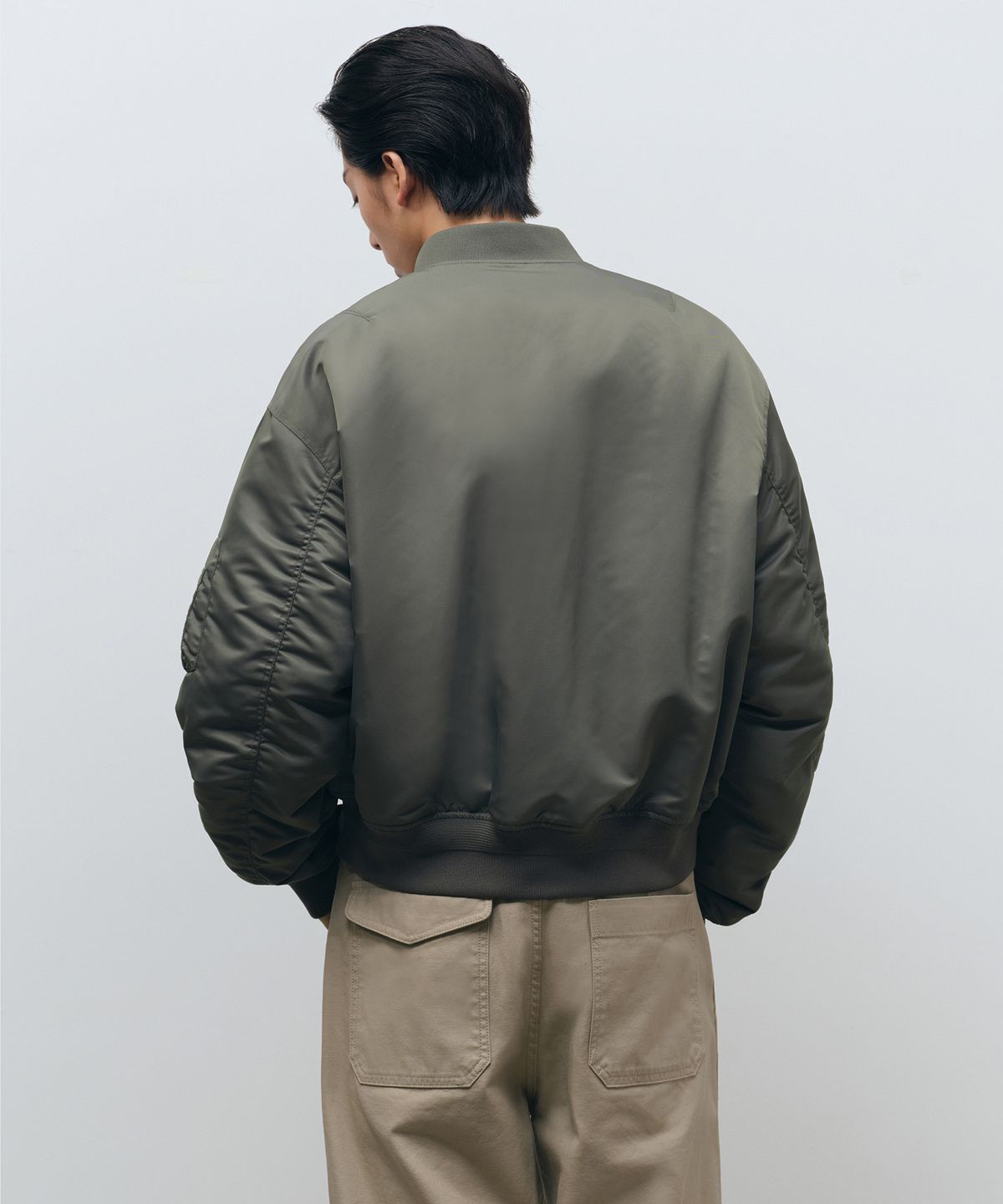 무신사 스탠다드(MUSINSA STANDARD) 쇼트 MA-1 보머 재킷 [카키]