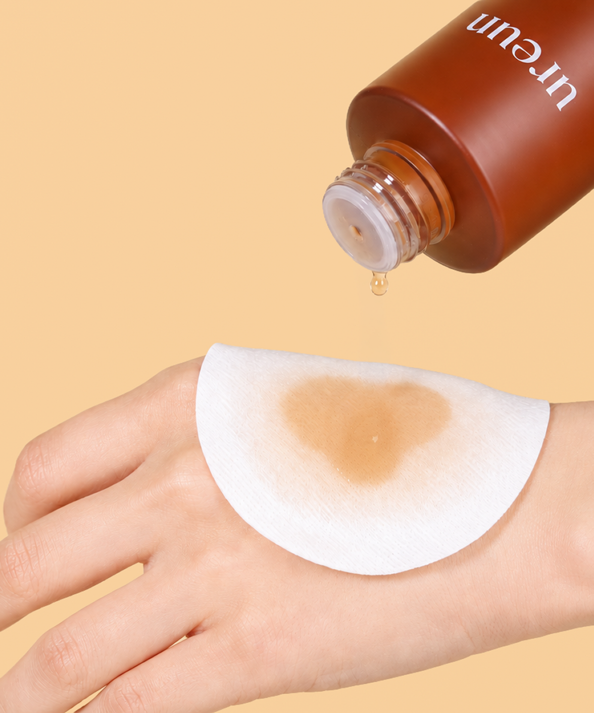 유아른(UREUN) 비건 사철쑥 추출물 에센스 200ml