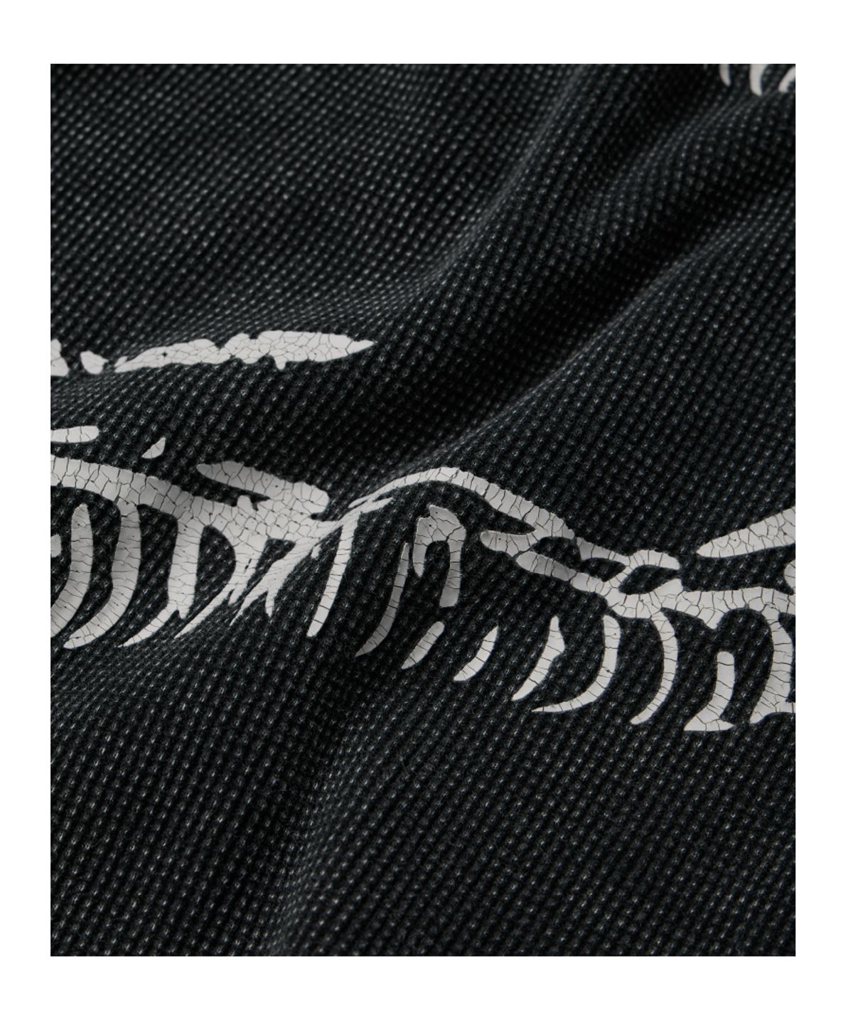 이티씨이(ETCE) BONE SNAKE HENLEY NECK WAFFLE KNIT (CHARCOAL)