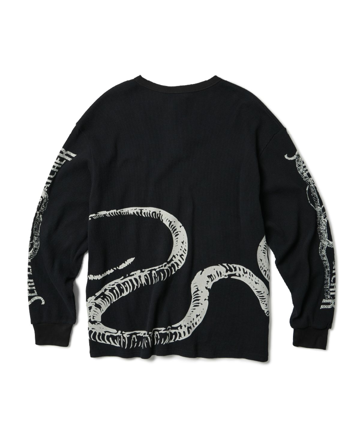 이티씨이(ETCE) BONE SNAKE HENLEY NECK WAFFLE KNIT (BLACK)