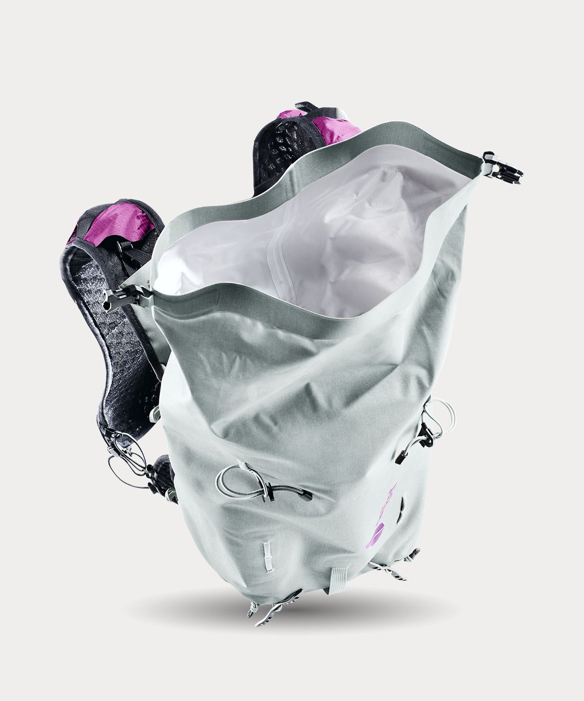 도이터(DEUTER) 버트레일 16