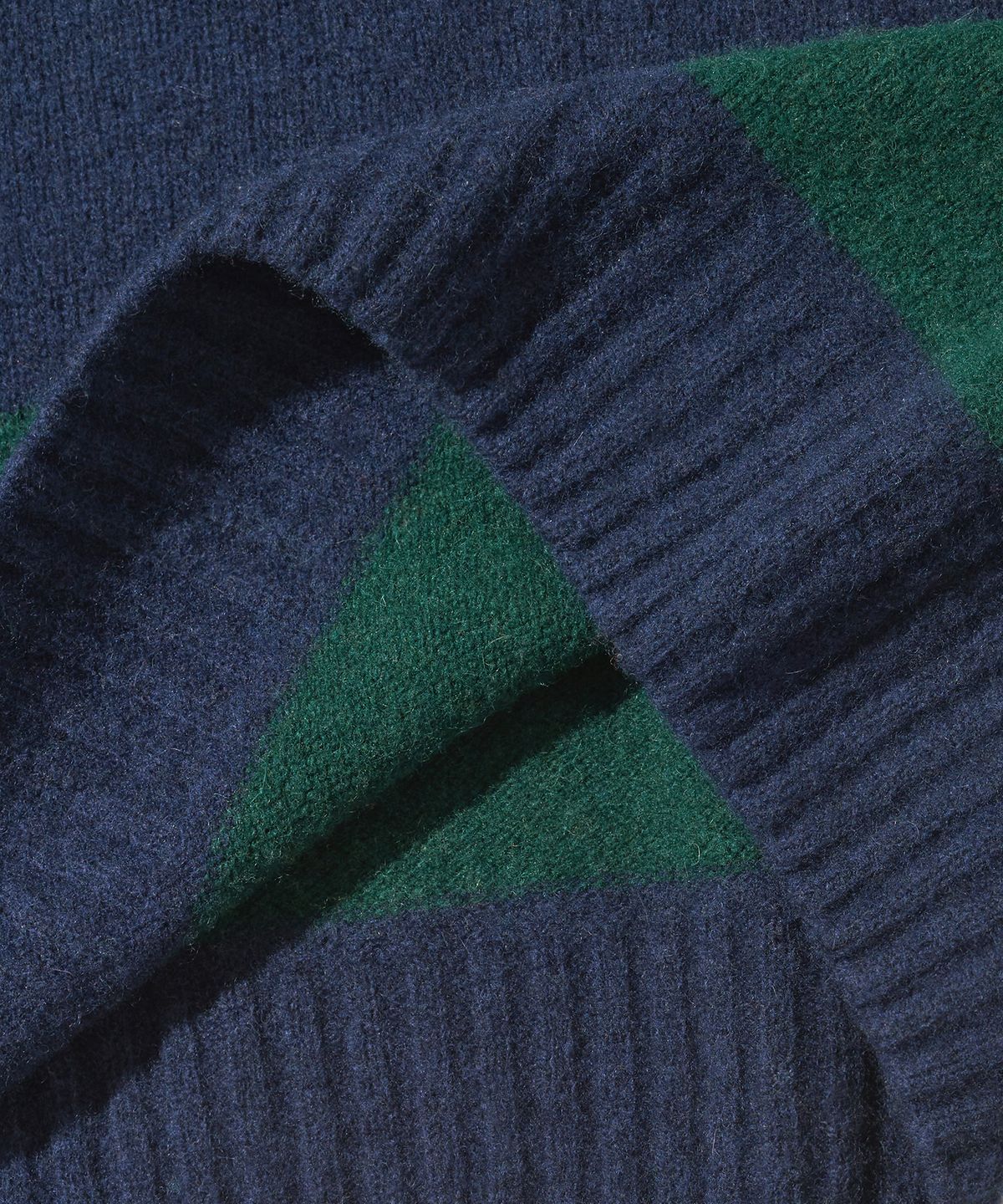아웃스탠딩(OUTSTANDING) PURE WOOL WHOLEGARMENT STRIPE KNIT_GREEN/BLUE