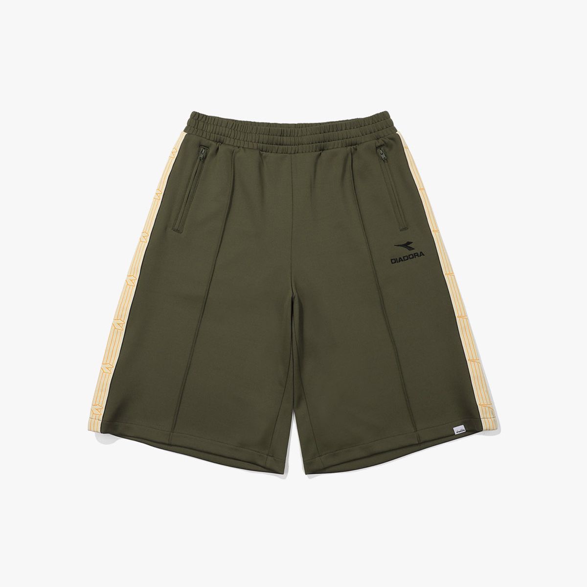 디아도라(diadora) 레거시 저지 트랙 버뮤다 팬츠 OLIVE