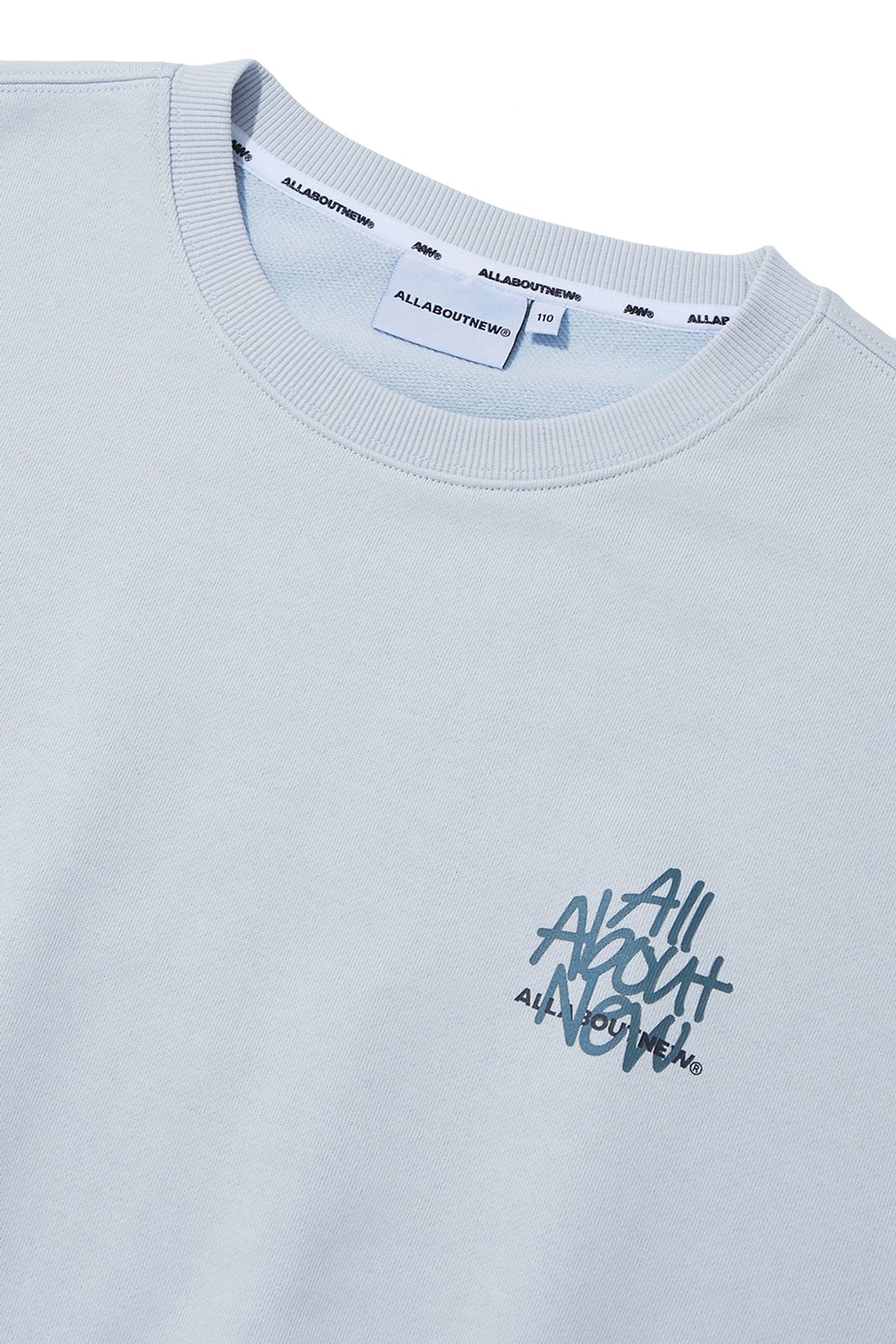 올어바웃뉴(ALL ABOUT NEW) 흘림체 로고 맨투맨 L블루 ANZ1TM31GLB