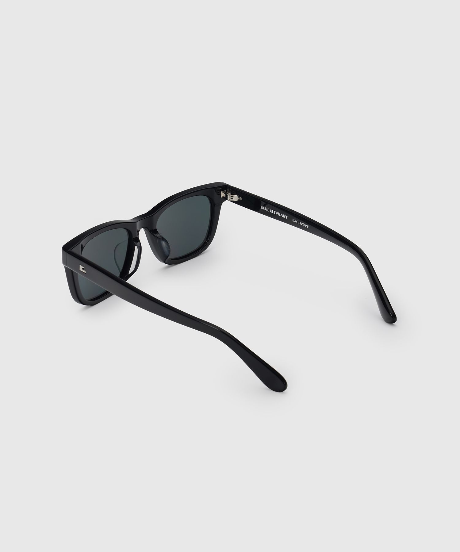 BLUE ELEPHANT Raffia Sunglasses Black – HYPNOTISE