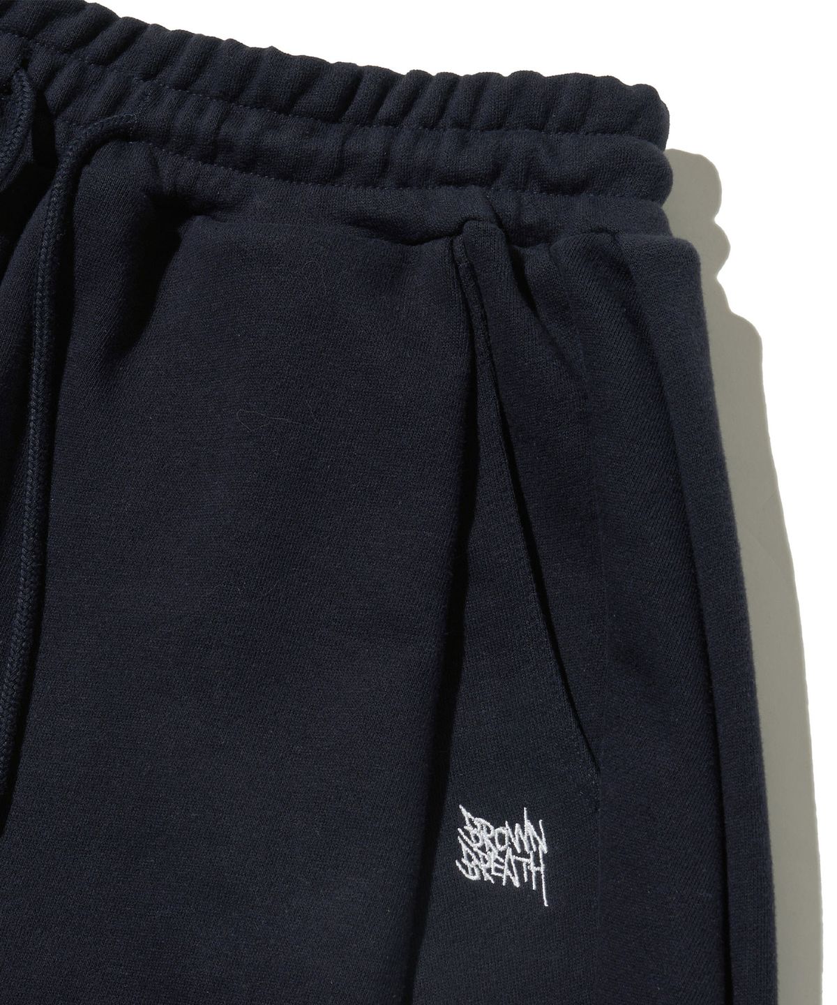 브라운브레스(BROWNBREATH) TWO TUCK WIDE TAG SWEAT PANTS - NAVY