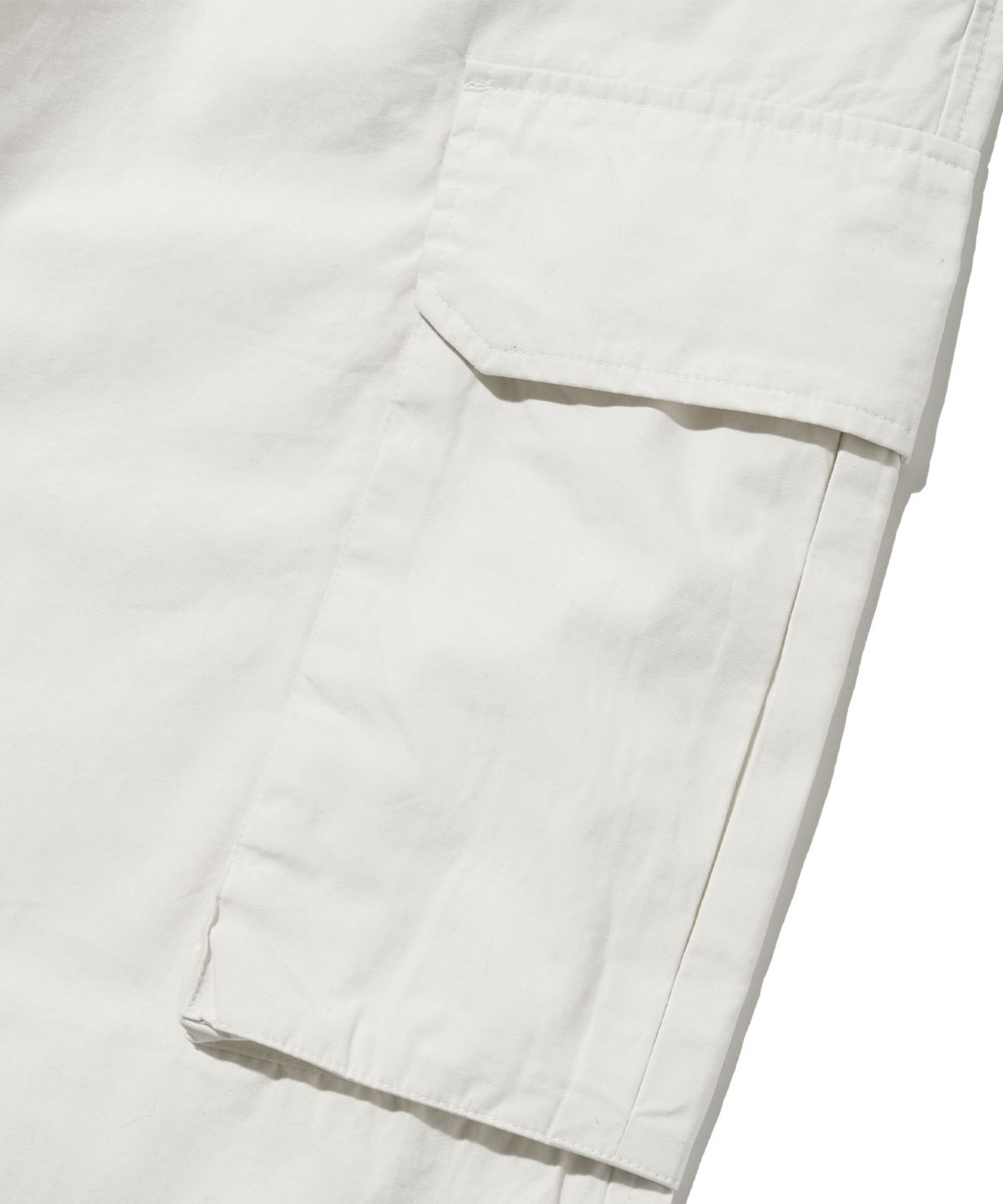 브라운브레스(BROWNBREATH) TAG WASHED CARGO PANTS - CREAM