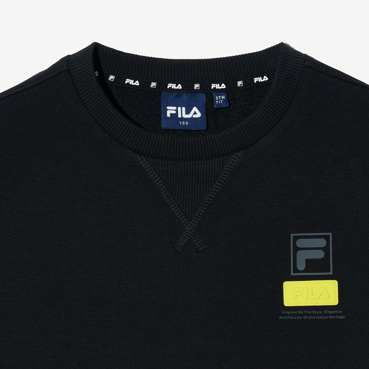 휠라 키즈(FILA KIDS) 베이직 로고 맨투맨