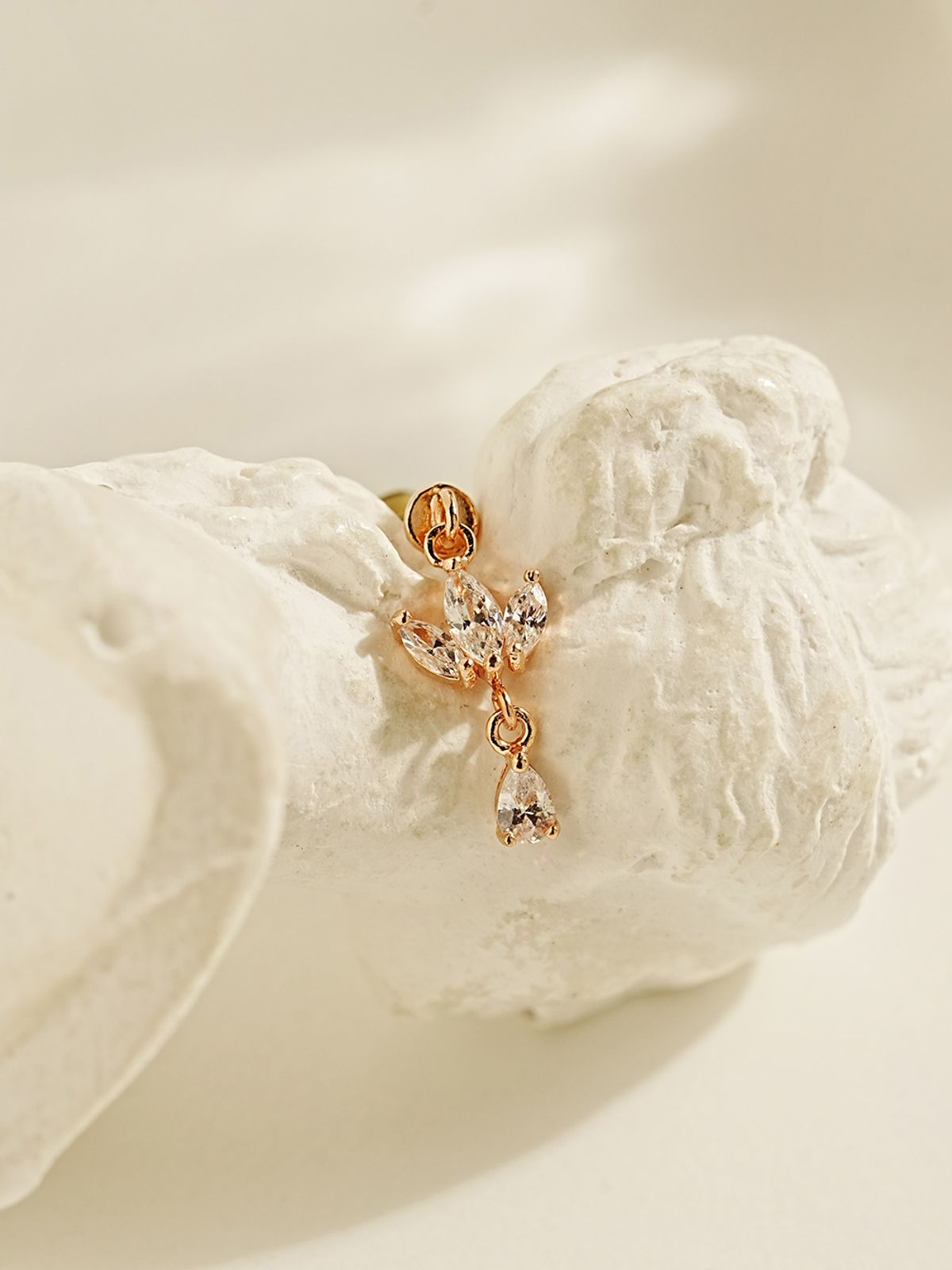 미니멀피어싱(MINIMALPIERCING) [0.8mm]14K 인터널 미니 티아라 드롭 라블렛 피어싱 귀걸이