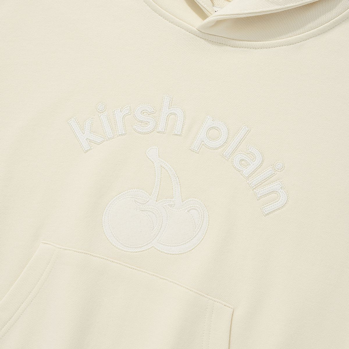 키르시(KIRSH) 키르시 플레인 체리 아치 로고 크롭 후드 [아이보리]