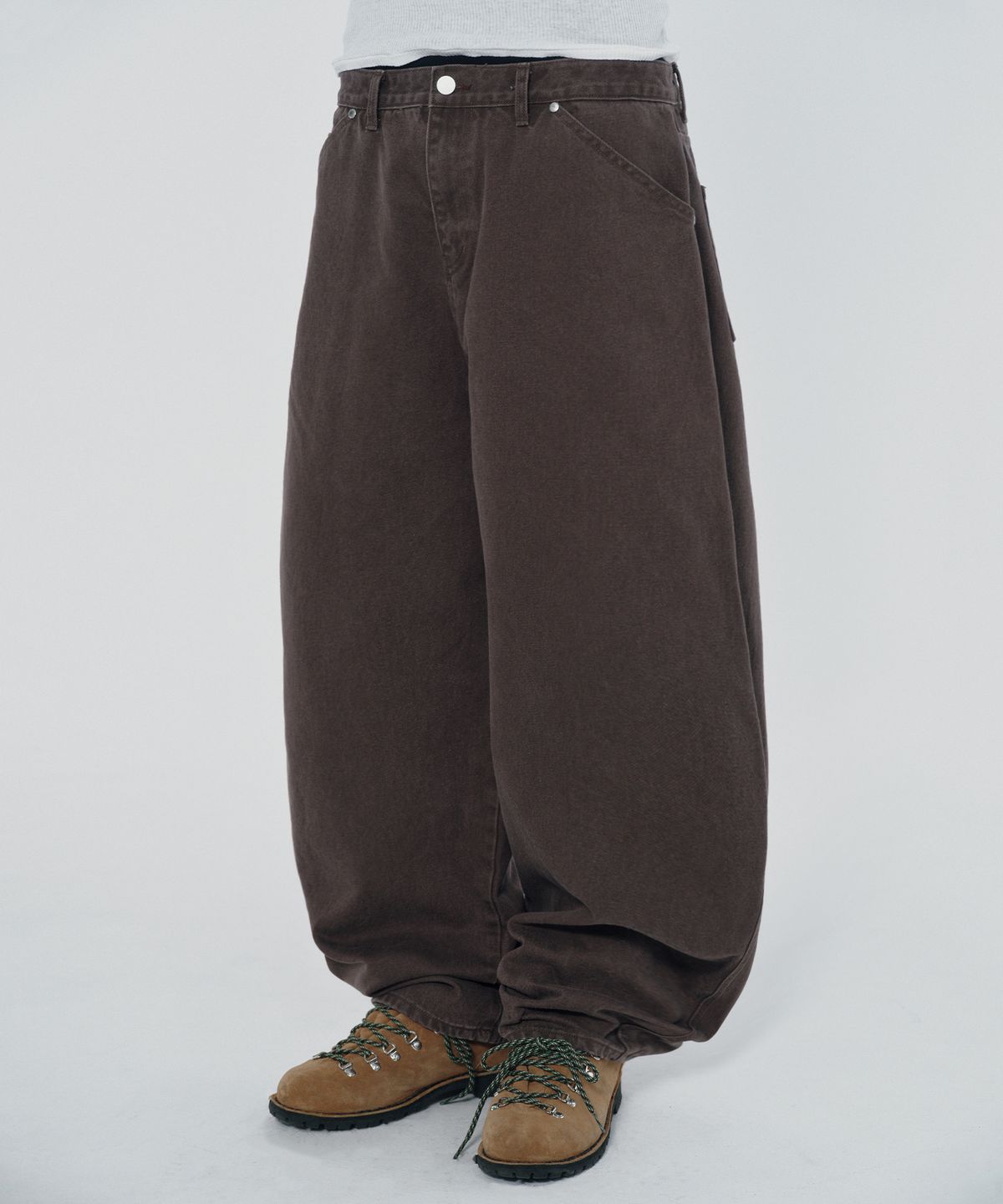 스웨이드(SUADE) CONTOUR POCKET DENIM [BROWN]