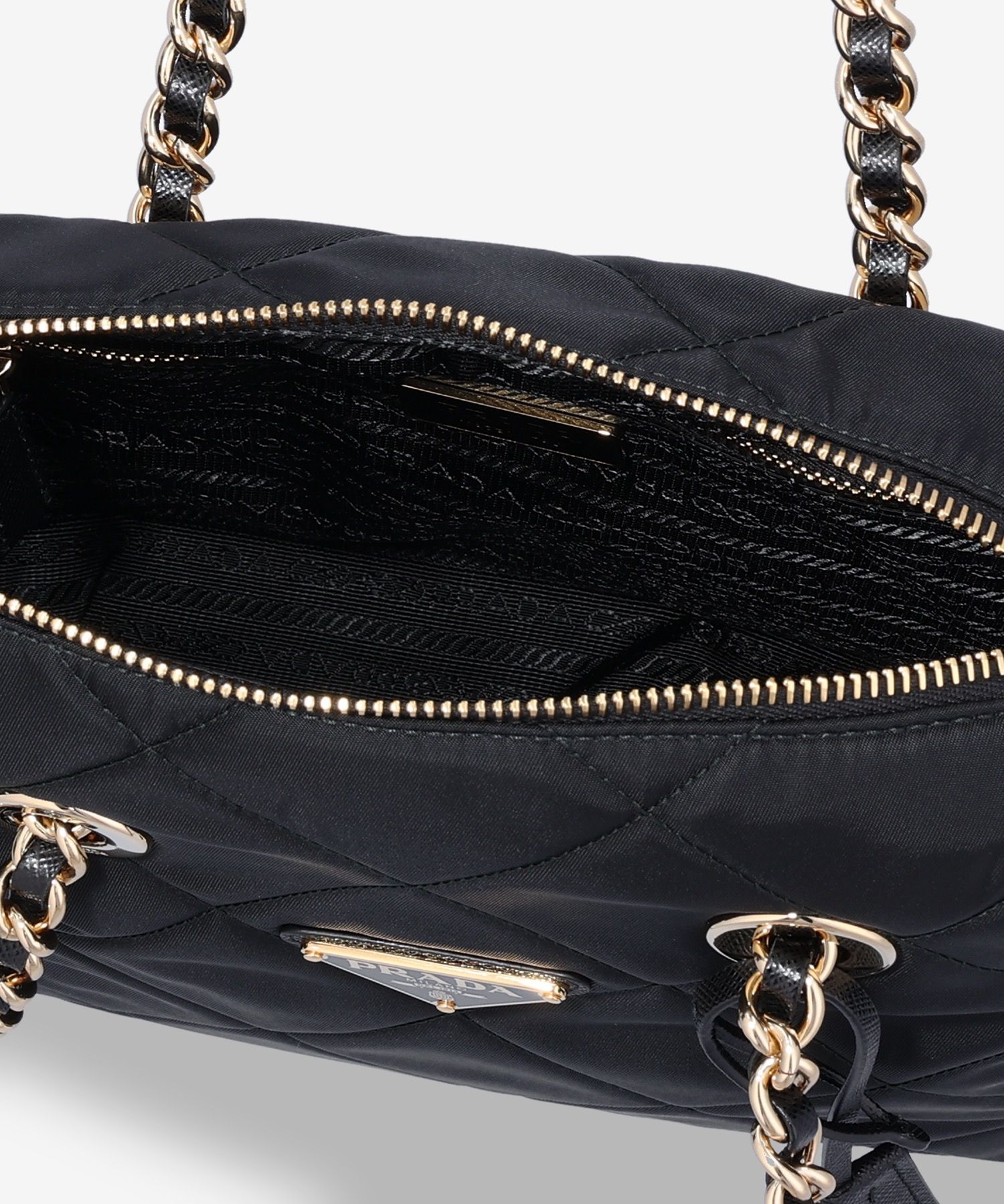 新色発売♪【PRADA】Re-Edition 1995 チェーンRe-Nylon Sトート PRADA Prada Re-Edition 1995 Chaine large Re-Nylon tote bag