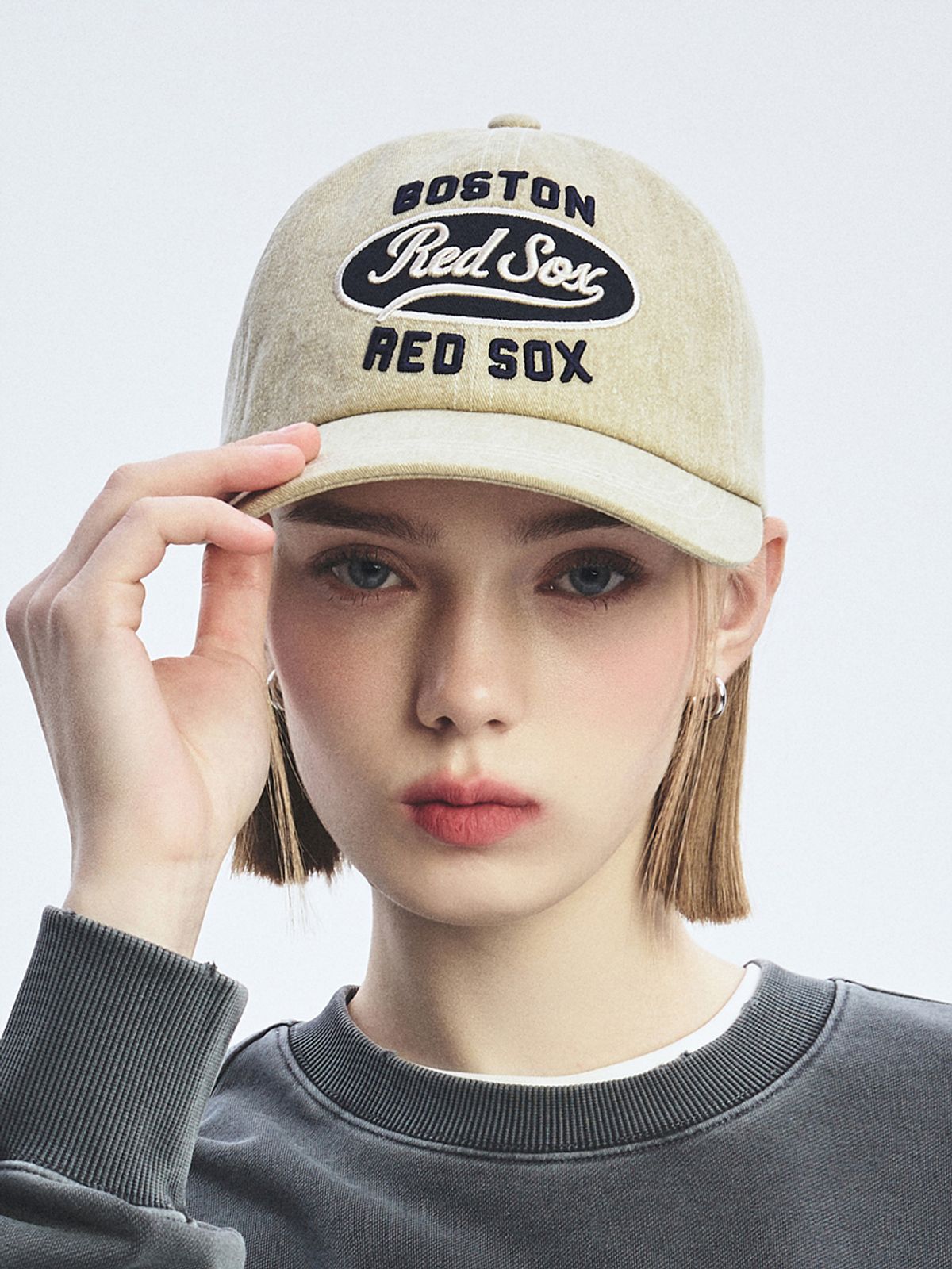 엠엘비(MLB) 바시티 빈티지 오벌 스티치 언스트럭쳐 볼캡 BOS (L.Beige)