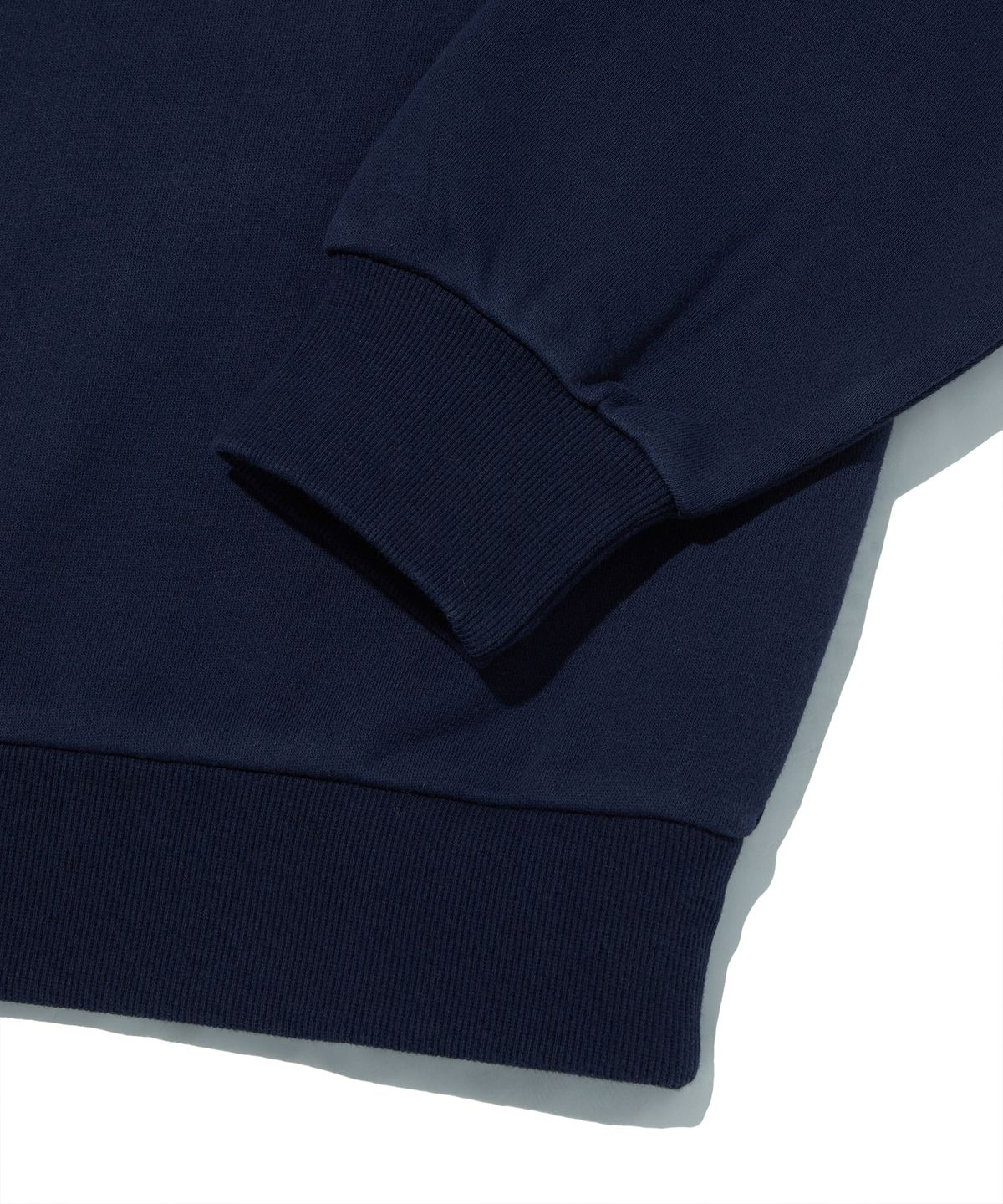 스웨이드(SUADE) CUT OFF CREWNECK [NAVY]