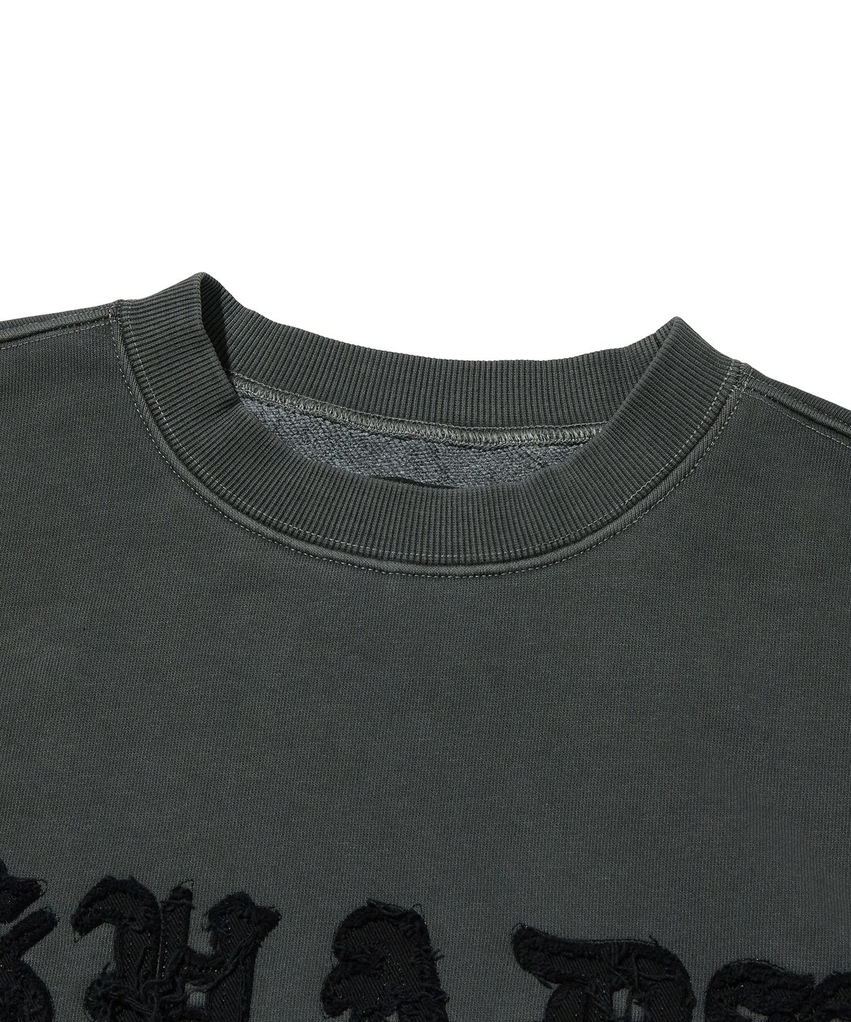 스웨이드(SUADE) CUT OFF CREWNECK [PIGMENT BLACK]