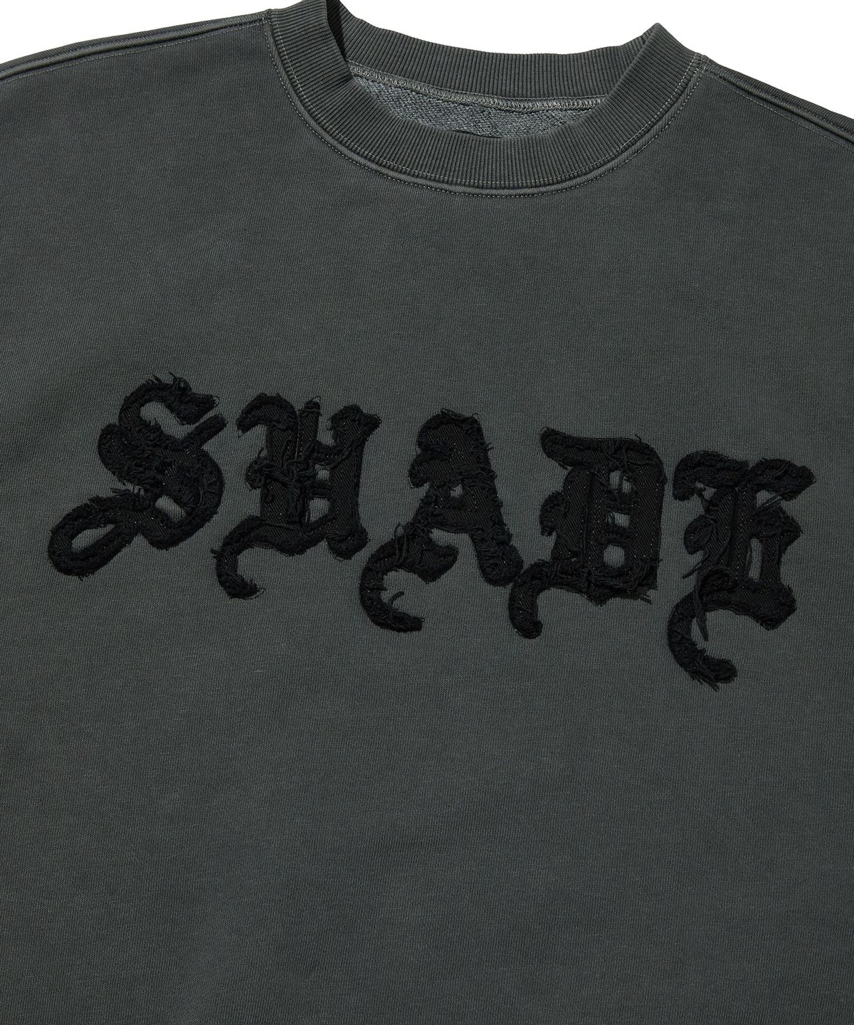 스웨이드(SUADE) CUT OFF CREWNECK [PIGMENT BLACK]