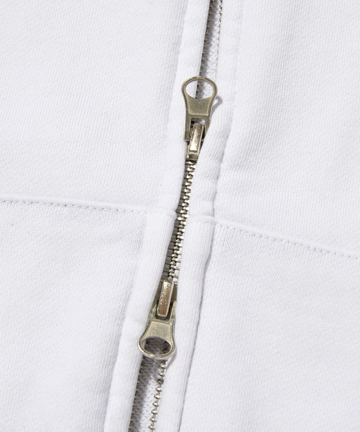 스웨이드(SUADE) FIRE SKULL HOOD ZIP UP [WHITE]