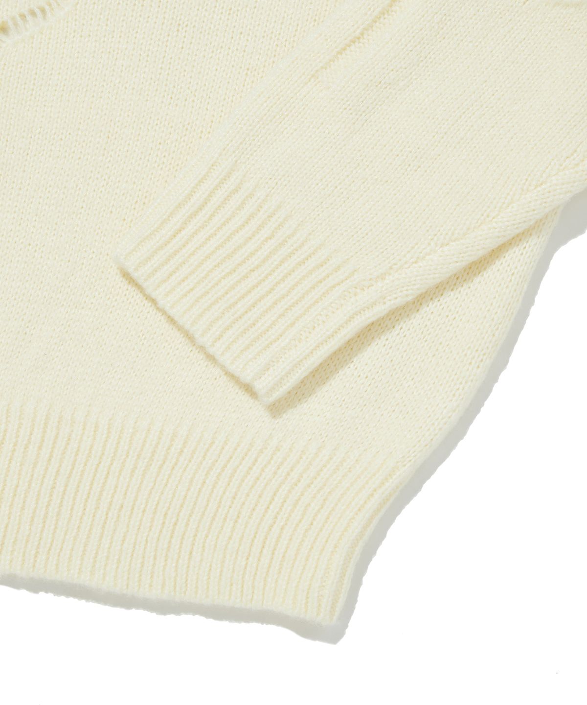 스웨이드(SUADE) DAMAGED CABLE KNIT [IVORY]