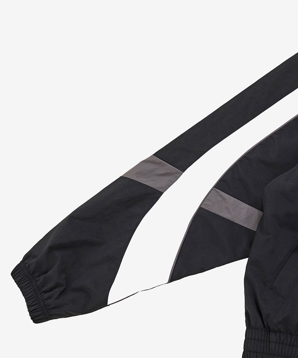 리복(REEBOK) 레전드 웜업 크롭 윈드 브레이커 (W)  - 블랙