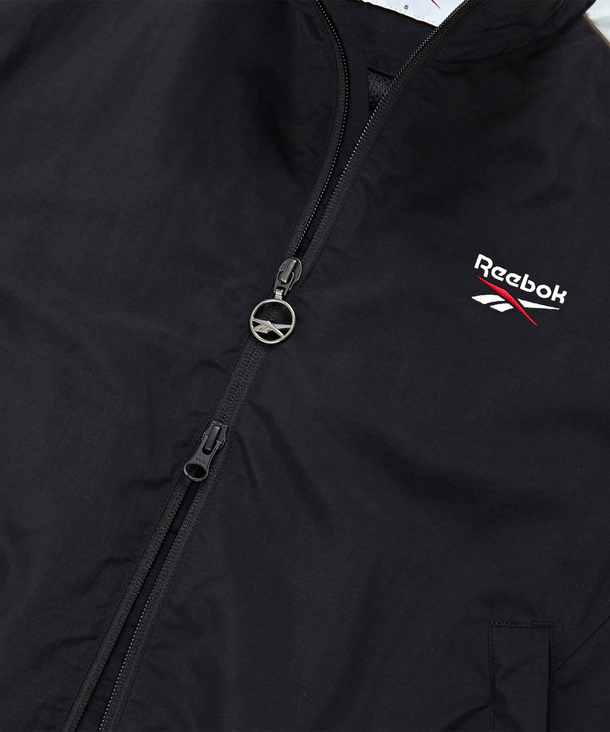 리복(REEBOK) 레전드 웜업 크롭 윈드 브레이커 (W)  - 블랙