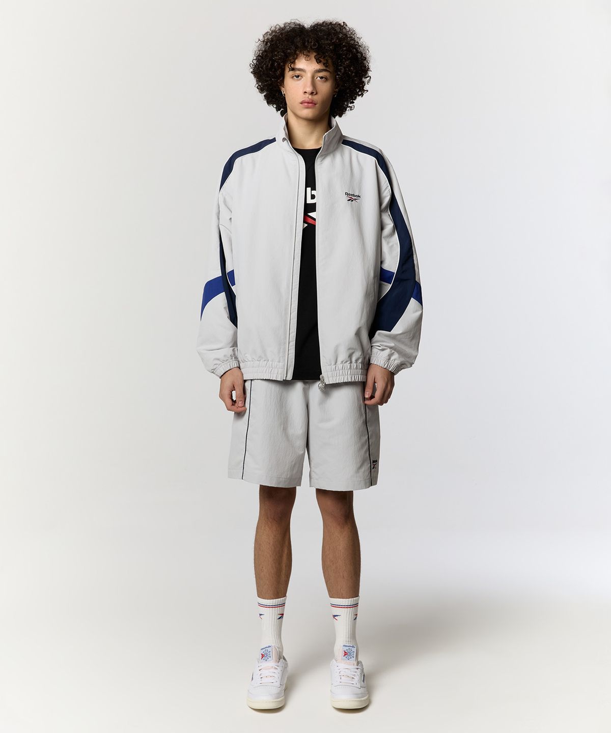 리복(REEBOK) 레전드 웜업 윈드 브레이커 - 그레이