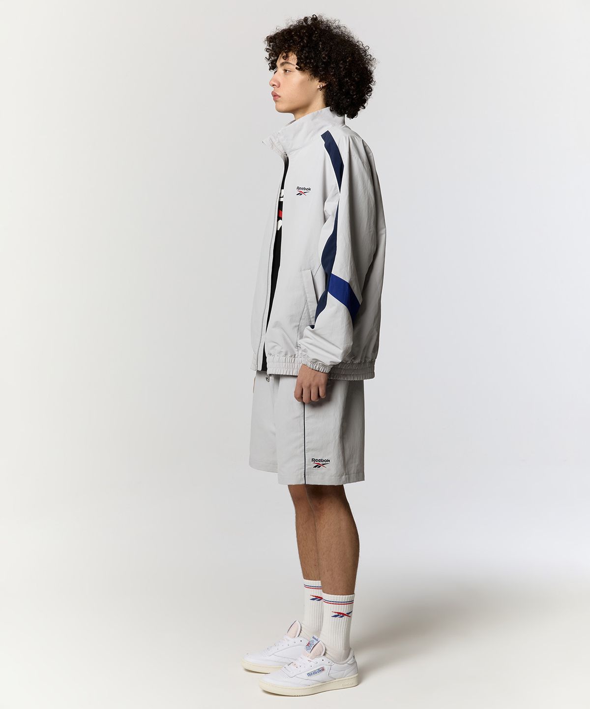 리복(REEBOK) 레전드 웜업 윈드 브레이커 - 그레이