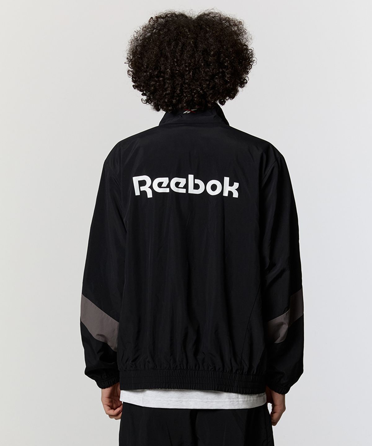 리복(REEBOK) 레전드 트랙 윈드 브레이커 - 블랙
