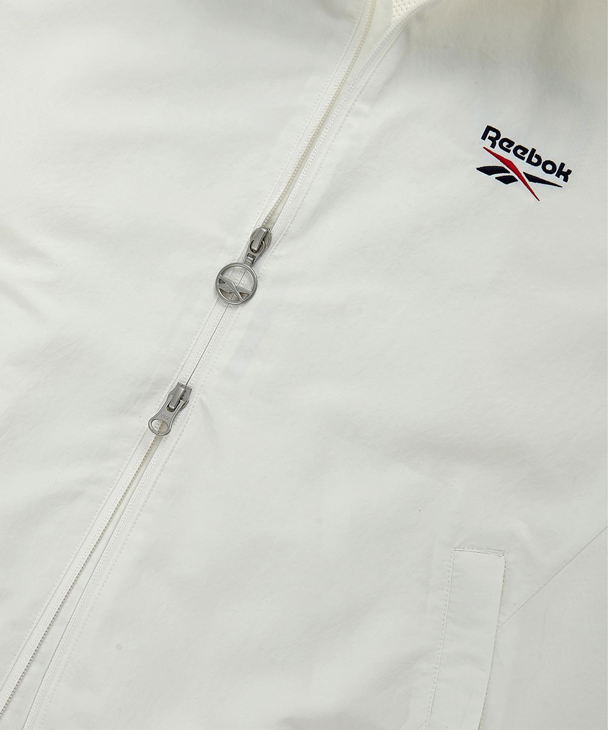 리복(REEBOK) 레전드 트랙 윈드브레이커 - 화이트