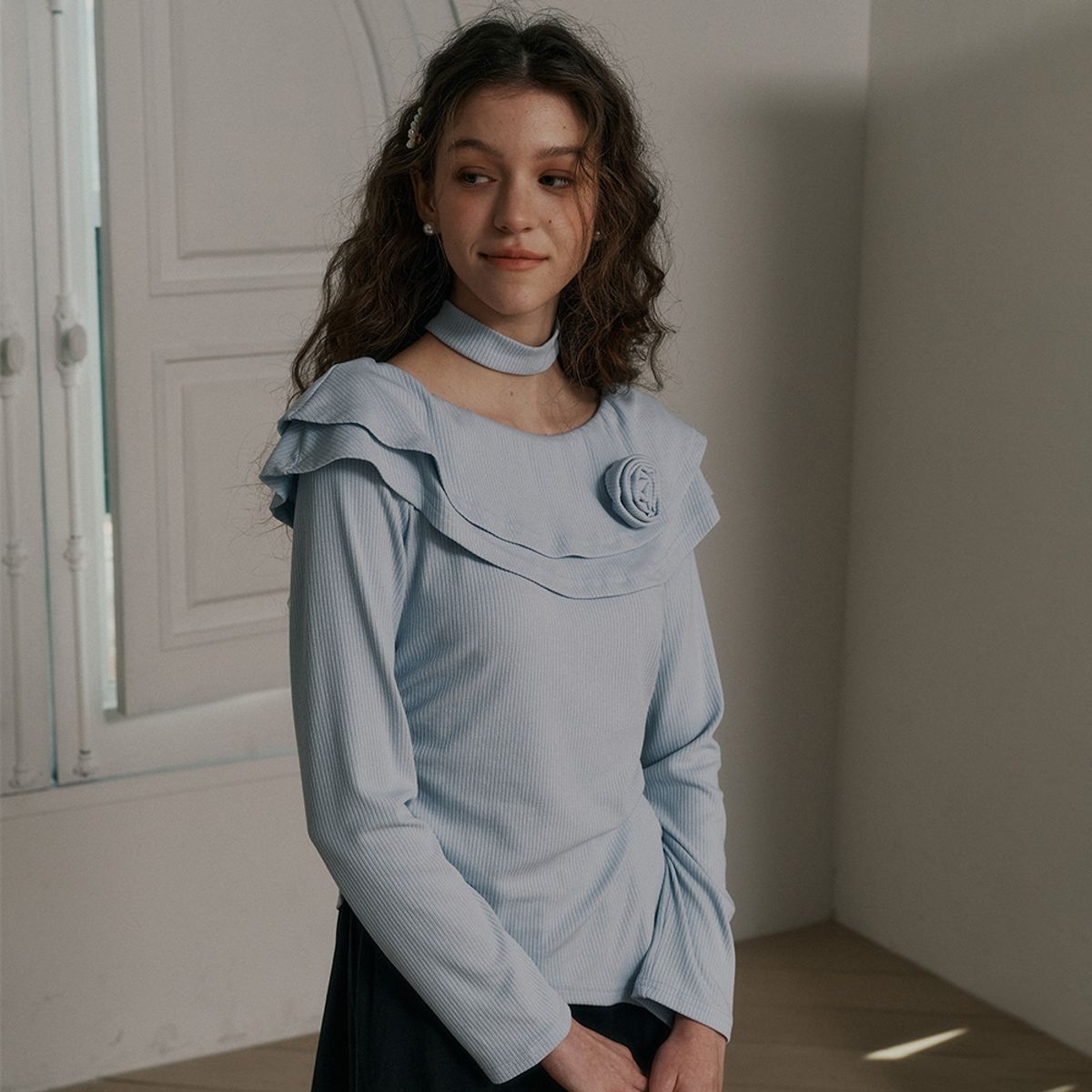 던드롭(DUNDROP) DD_Flower choker long sleeves top_2color