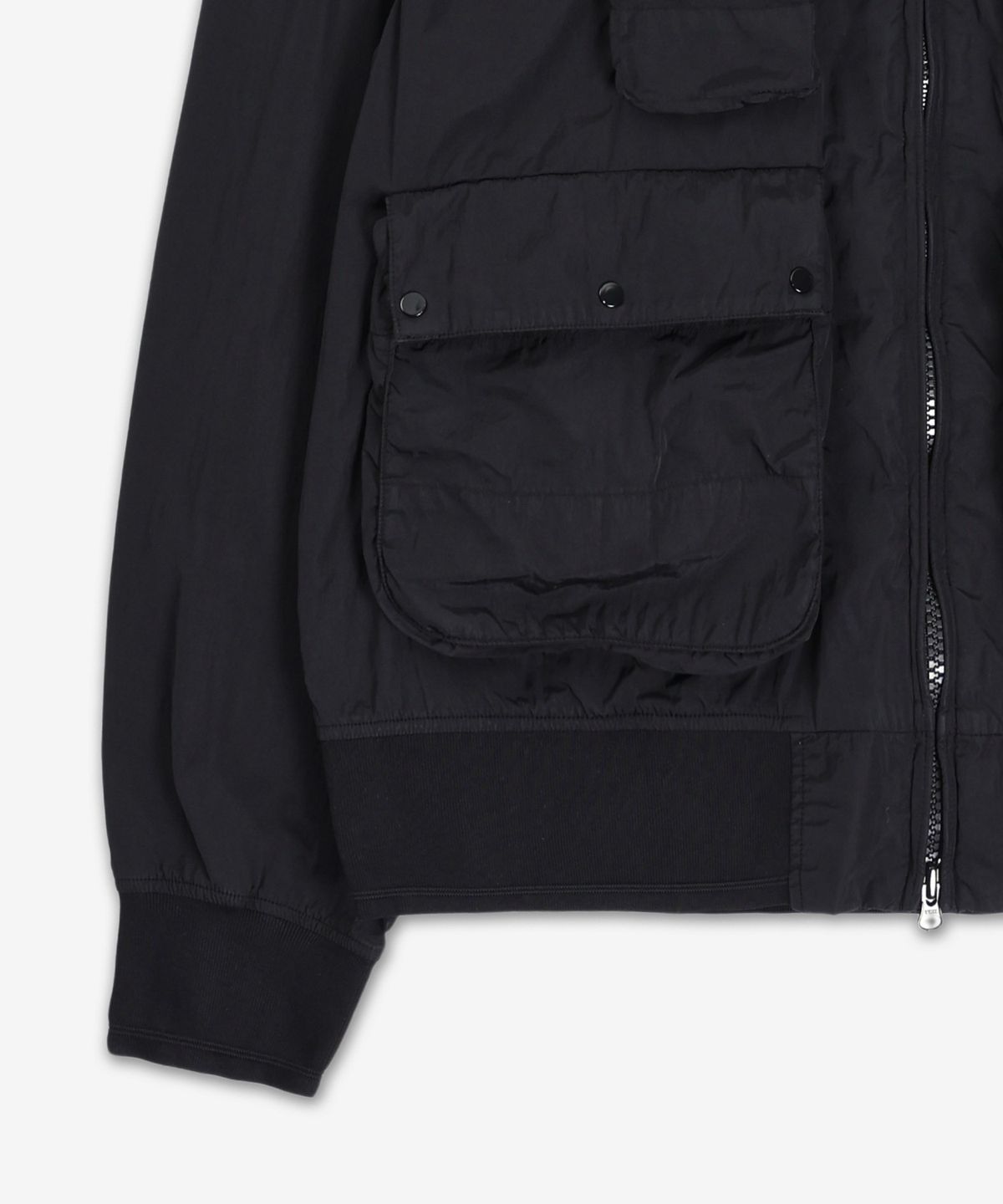 씨피 컴퍼니(CP Company) 크롬 R 멀티포켓 봄버 재킷 - 블랙 / 18CMOW010A005904G999