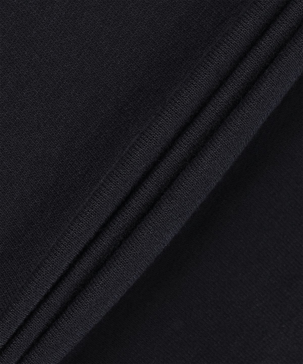 씨피 컴퍼니(CP Company) 라이트 플리스 카고 렌즈 쇼츠 팬츠 - 블랙 / 18CMSB069A002246G999