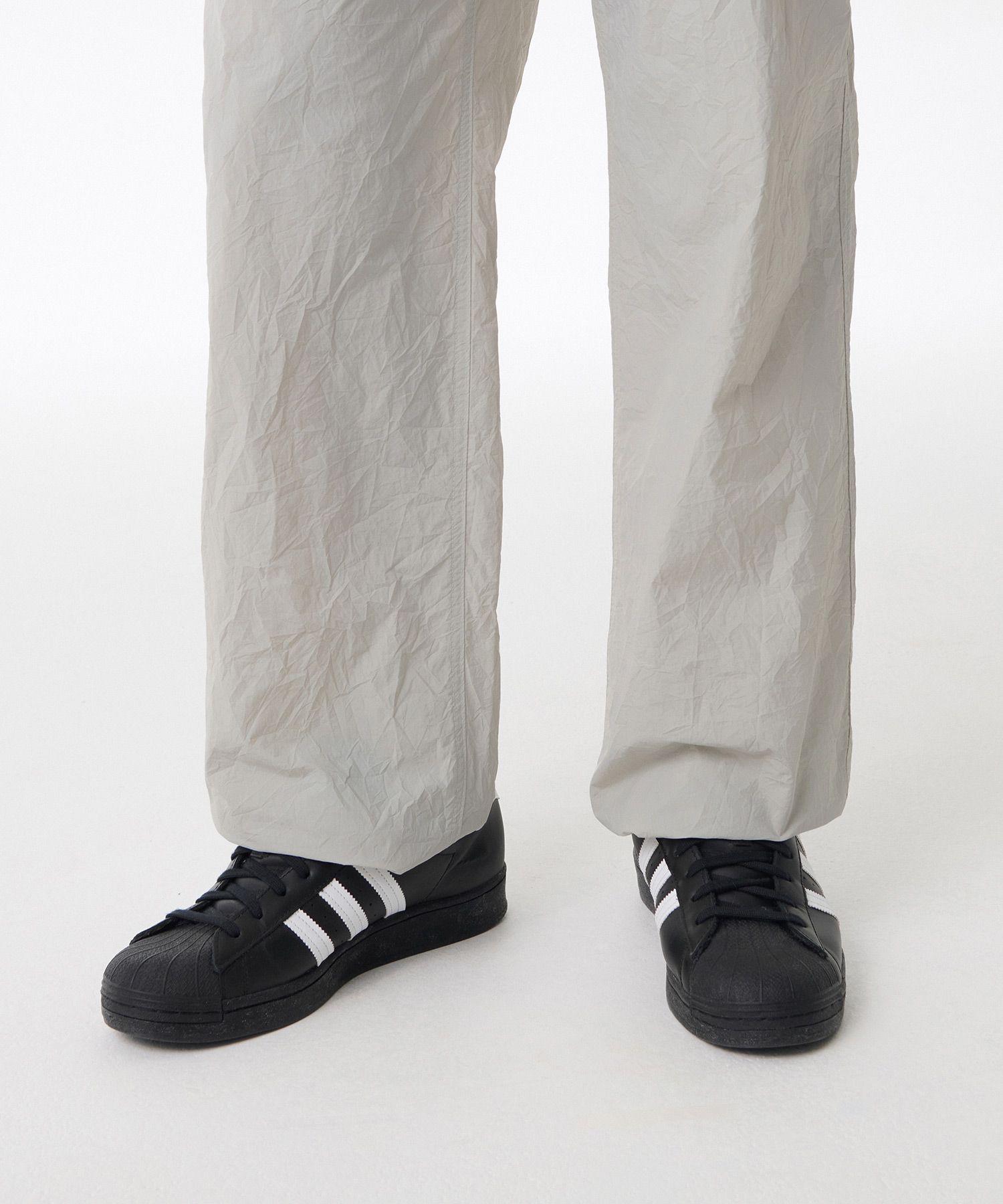 MUSINSA | MUSINSA STANDARD Nylon Crease One Tuck Wide MUSINSA | MUSINSA STANDARD Nylon Crease One Tuck Wide