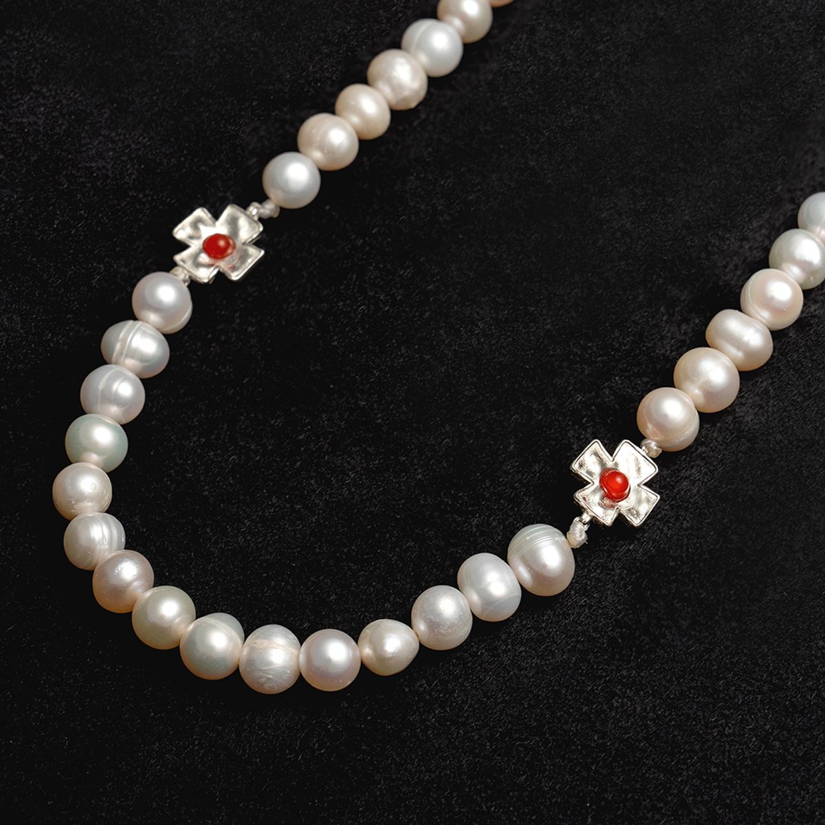 로울(LOWOOL) Double cross pearl necklace