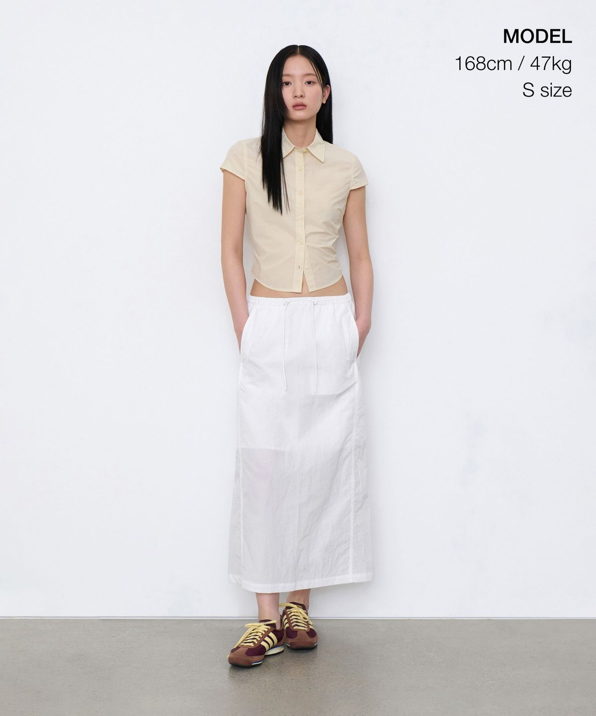 무신사 스탠다드 우먼(MUSINSA STANDARD WOMAN) 우먼즈 나일론 밴딩 롱 스커트 [화이트]