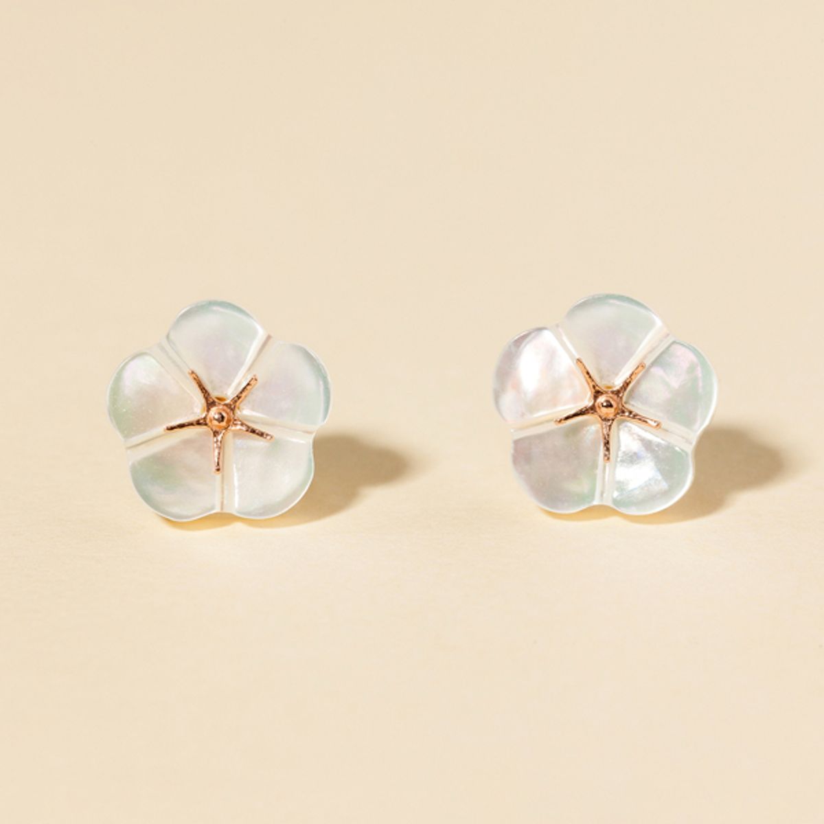 조브하(ZOBHA) 14K Gold 탄생화 자개귀걸이+쇼핑백