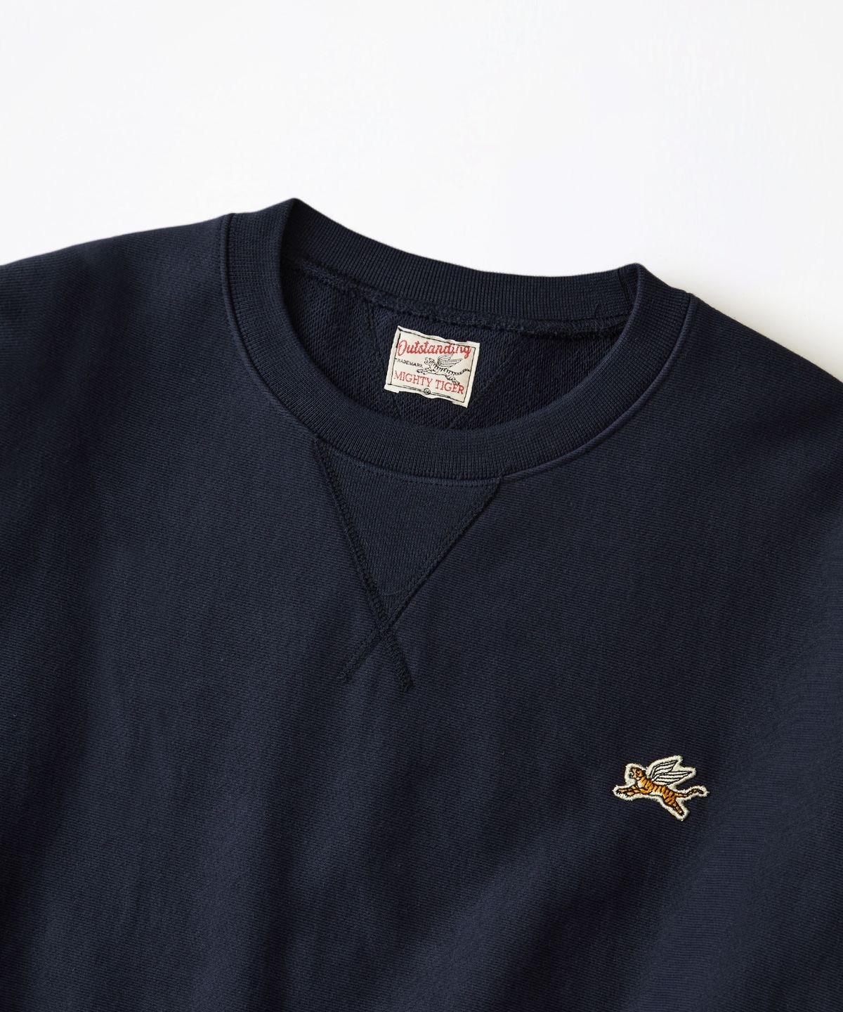 아웃스탠딩(OUTSTANDING) MIGHTY TIGER LOGO SWEAT_NAVY