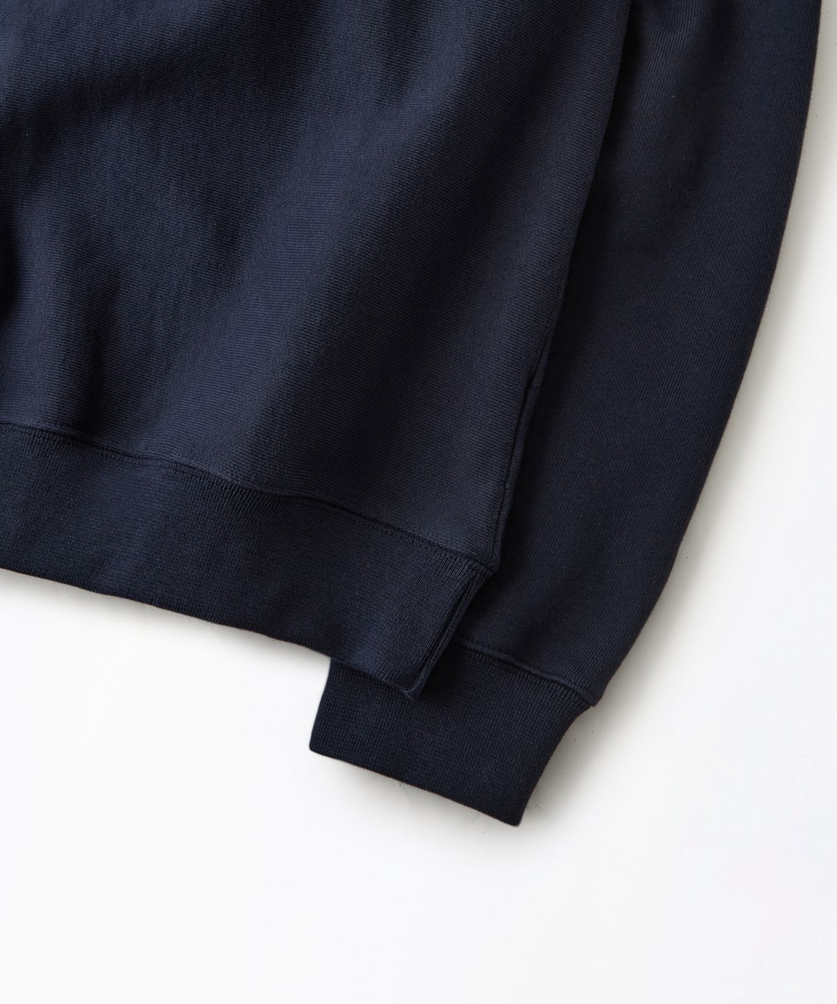 아웃스탠딩(OUTSTANDING) MIGHTY TIGER LOGO SWEAT_NAVY
