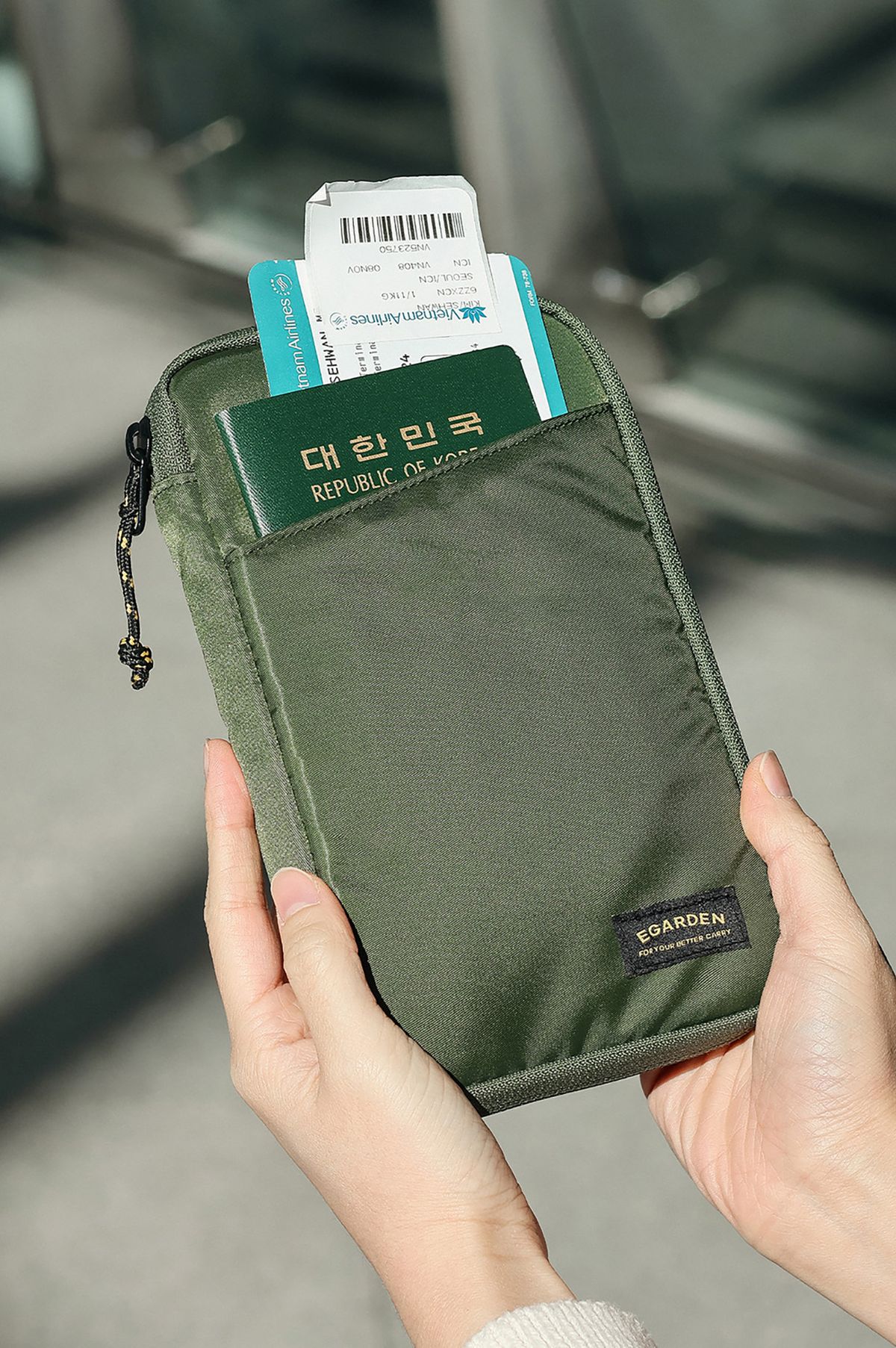 에가든(EGARDEN) 트래블러 올인원 패스포트 RFID 차단 스트랩 세트 여권 가방 카키