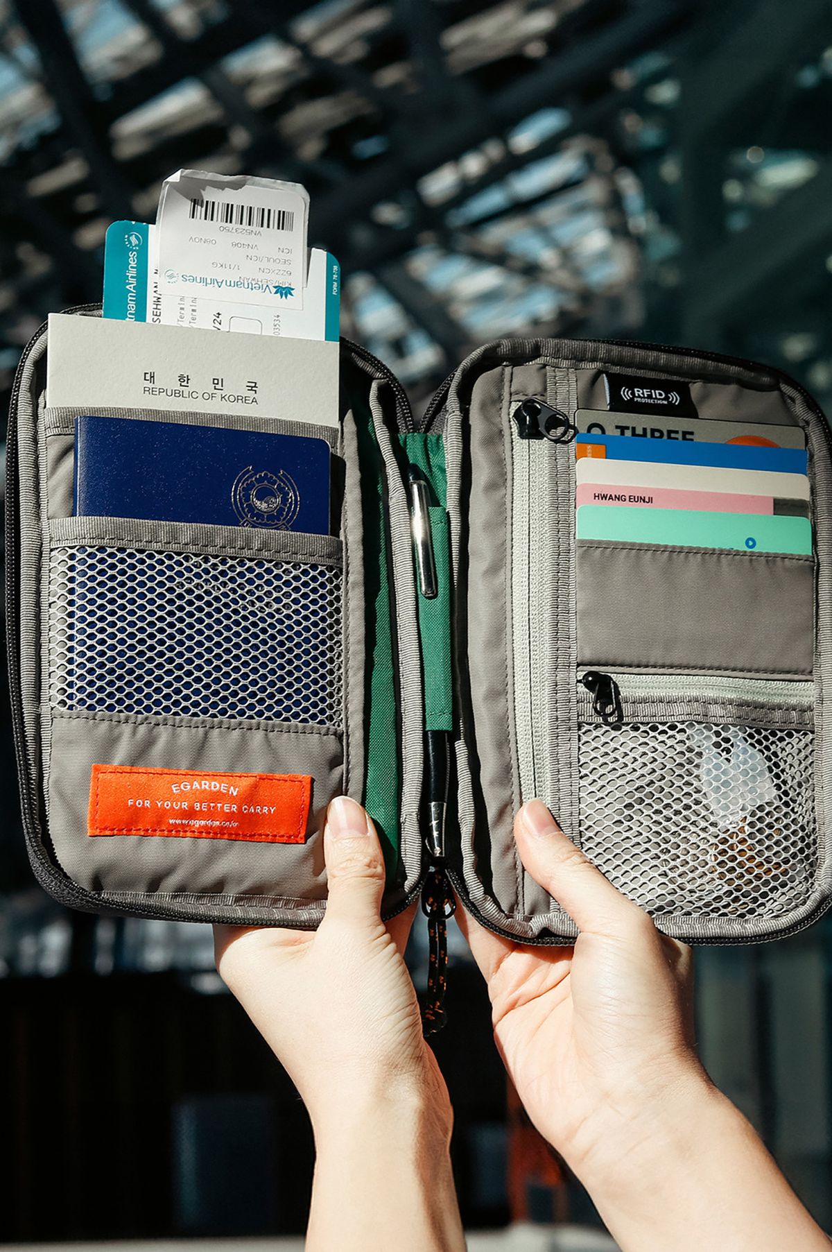 에가든(EGARDEN) 트래블러 올인원 패스포트 RFID 차단 스트랩 세트 여권 가방 블랙