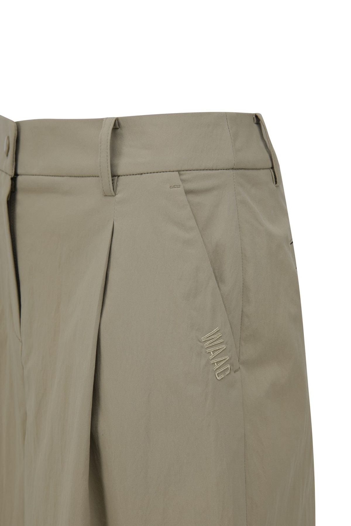왁(WAAC) Women Bermuda Pants_WWPNM25902LBR