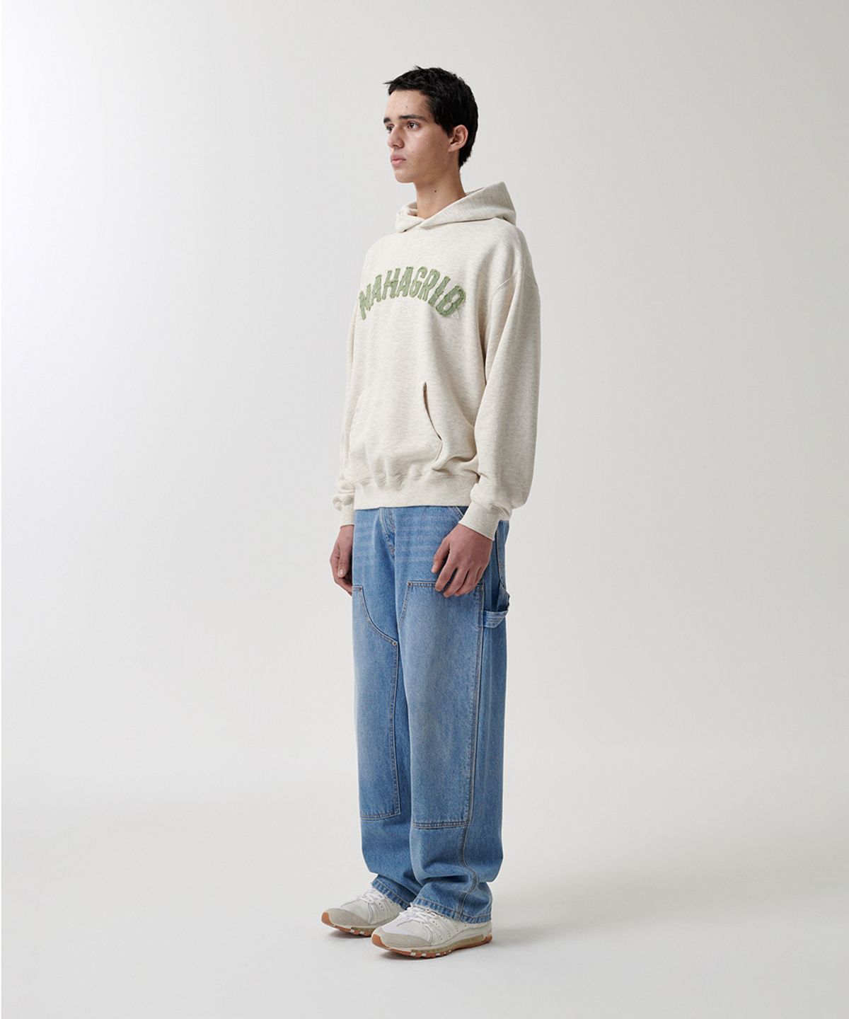 마하그리드(MAHAGRID) TWILL CUT OFF APPLIQUTE HOODIE OATMEAL(MG2FSMM403A)