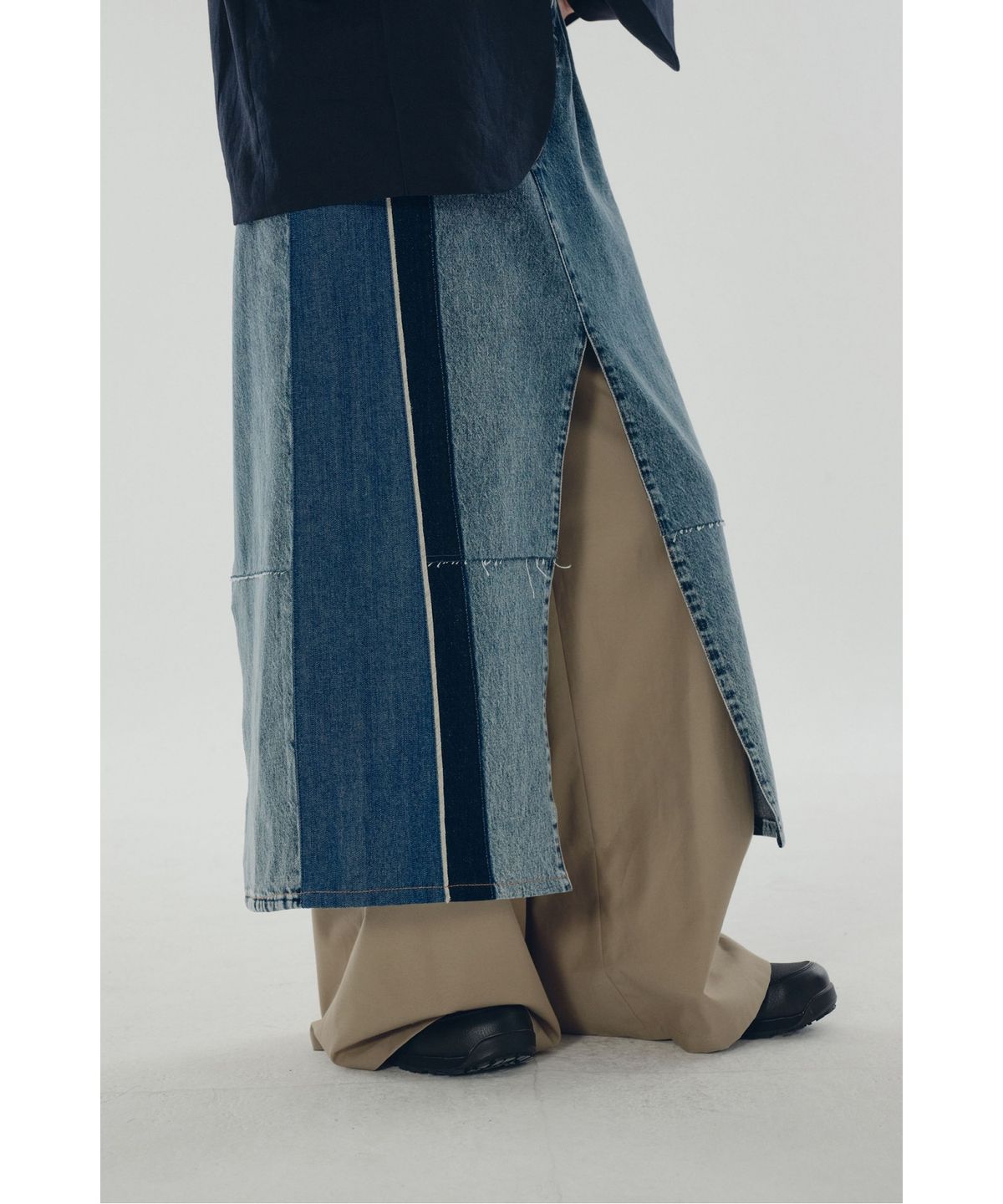래코드(RECODE) Raw Edged Two Tuck Pants_RQPAS25531BEX