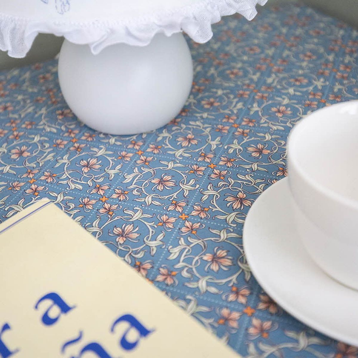 쿠션이야기(CUSHIONSTORY) Vintage hand block table cloth - Theo