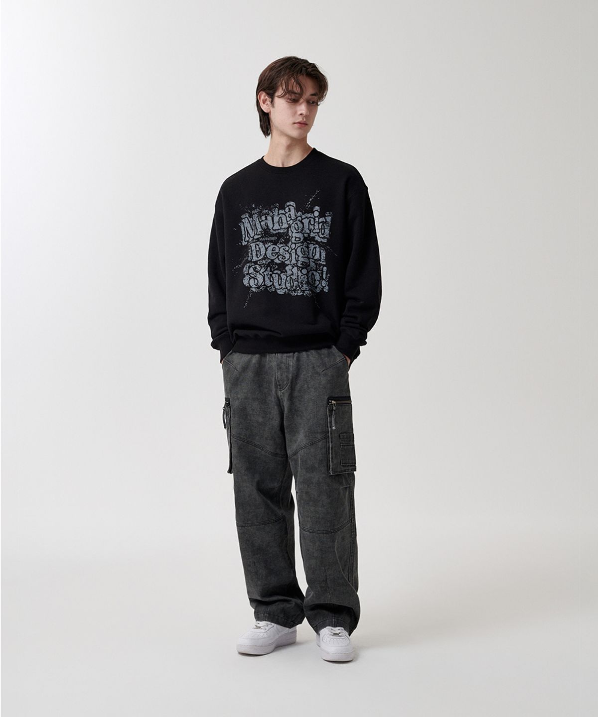 마하그리드(MAHAGRID) SPLATTER SWEATSHIRT BLACK(MG2FSMM443A)